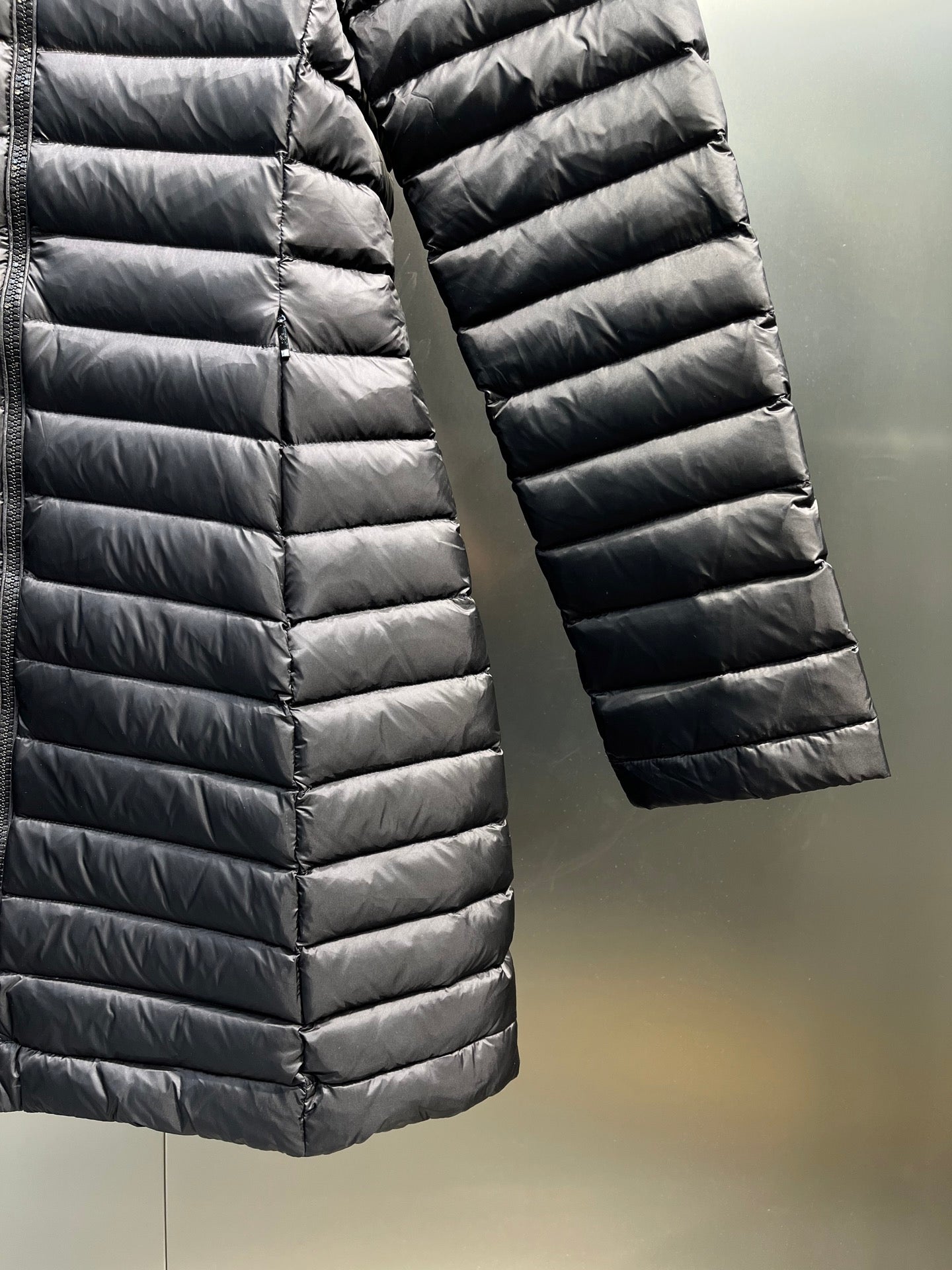Moncler Waist-Cinching Hooded Down Jacket – Autumn/Winter Collection