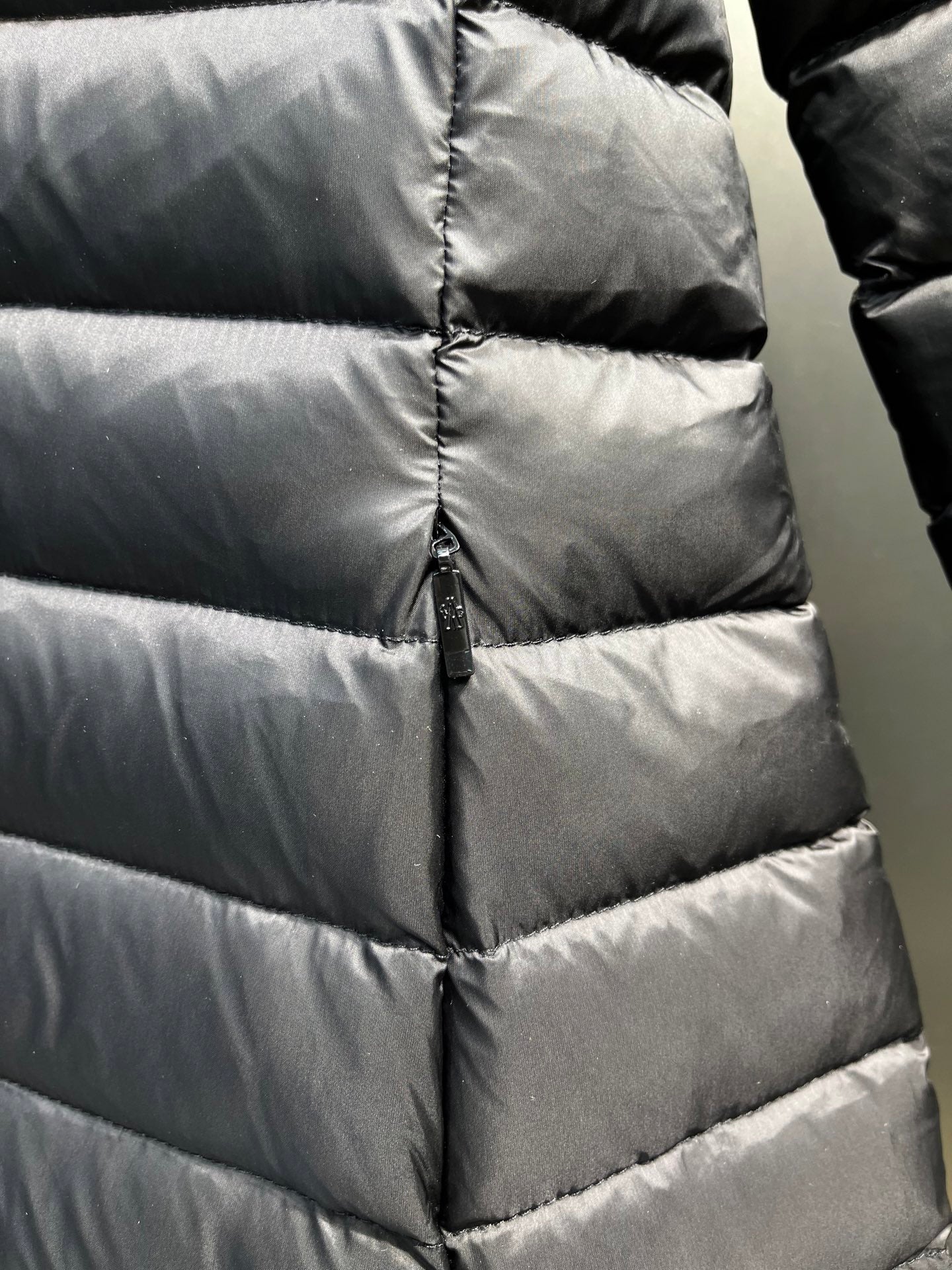 Moncler Waist-Cinching Hooded Down Jacket – Autumn/Winter Collection