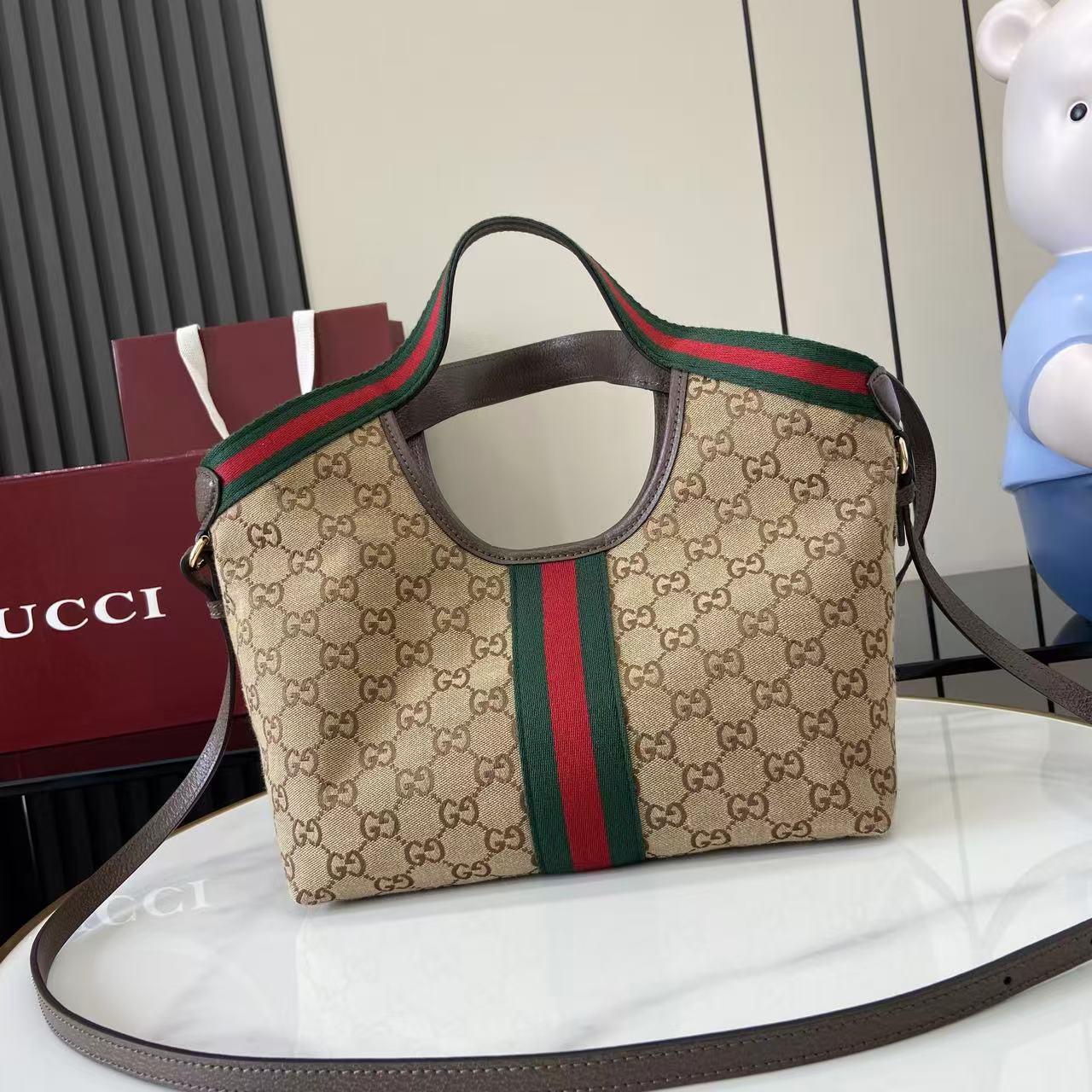 Gucci Giglio Small GG Canvas Tote Bag – 2026 Early Spring Collection