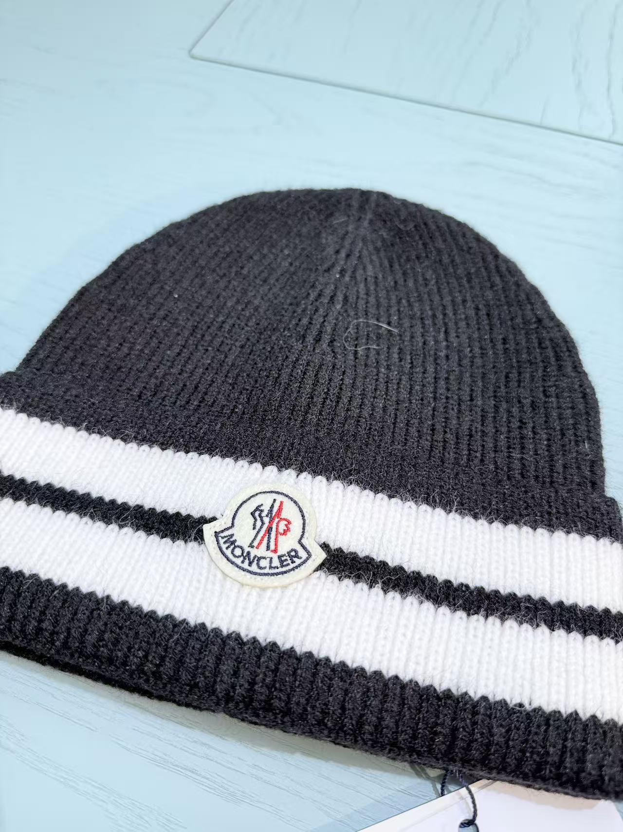 Moncler Classic Jacquard Knit Beanie – Kids Collection – 25FW
