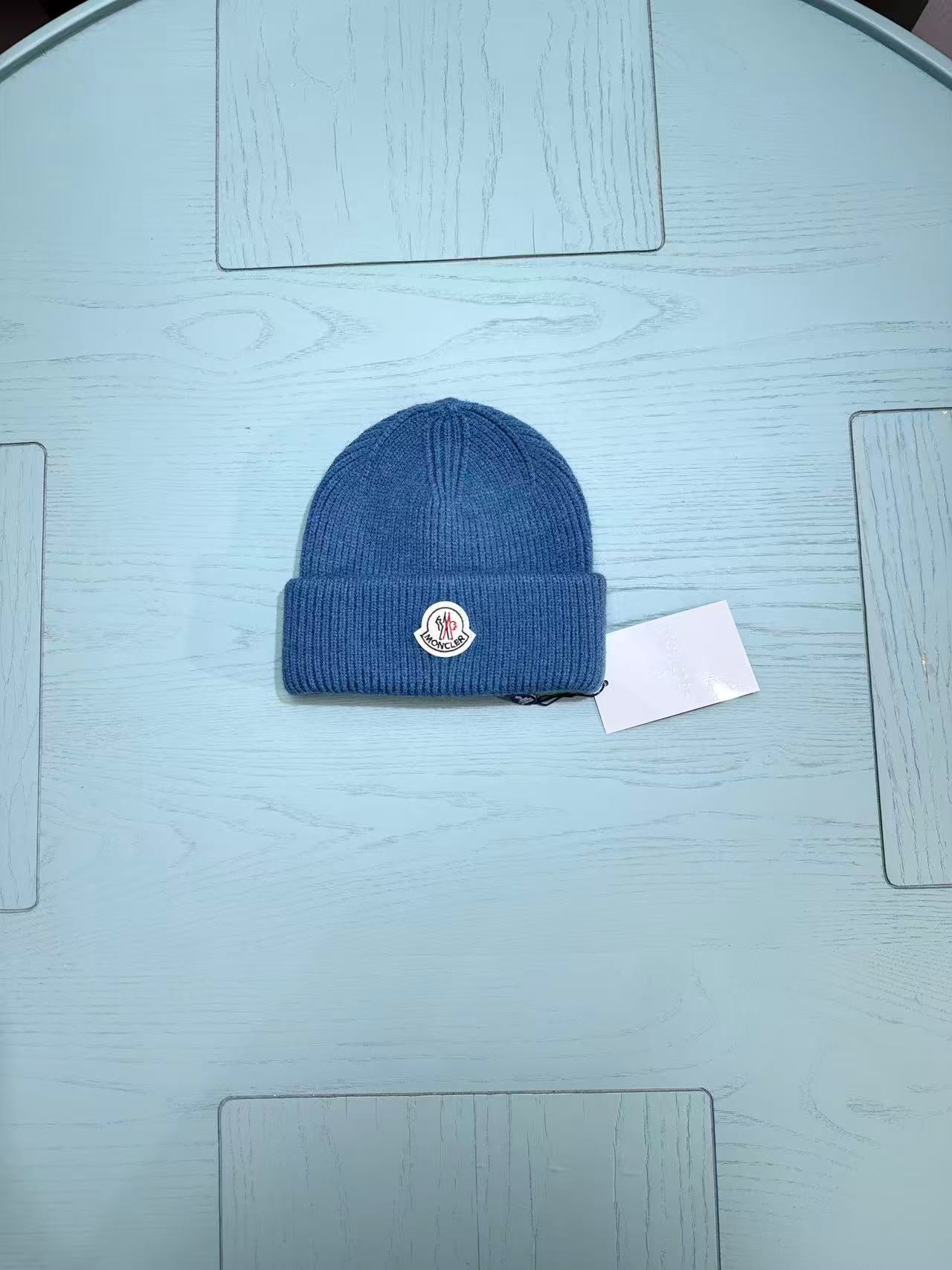 Moncler Classic Jacquard Knit Beanie – Kids Collection – 25FW