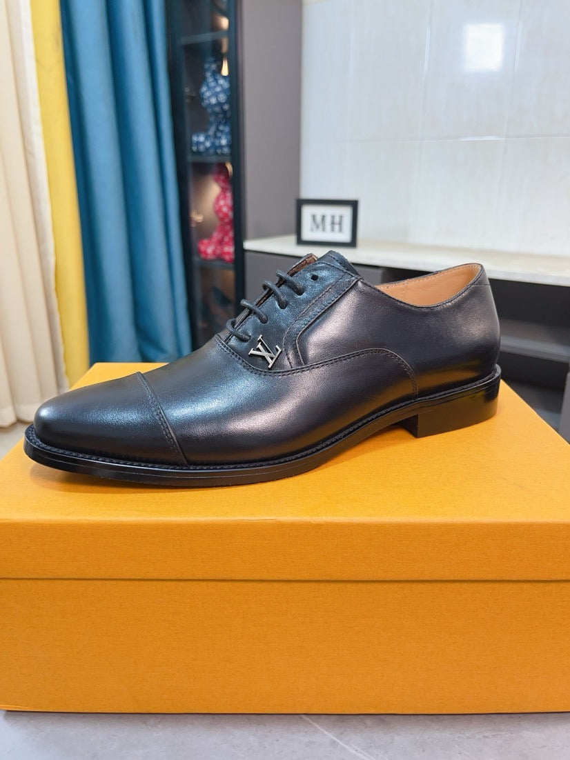 Louis Vuitton Men's Business Casual Leather Shoes
