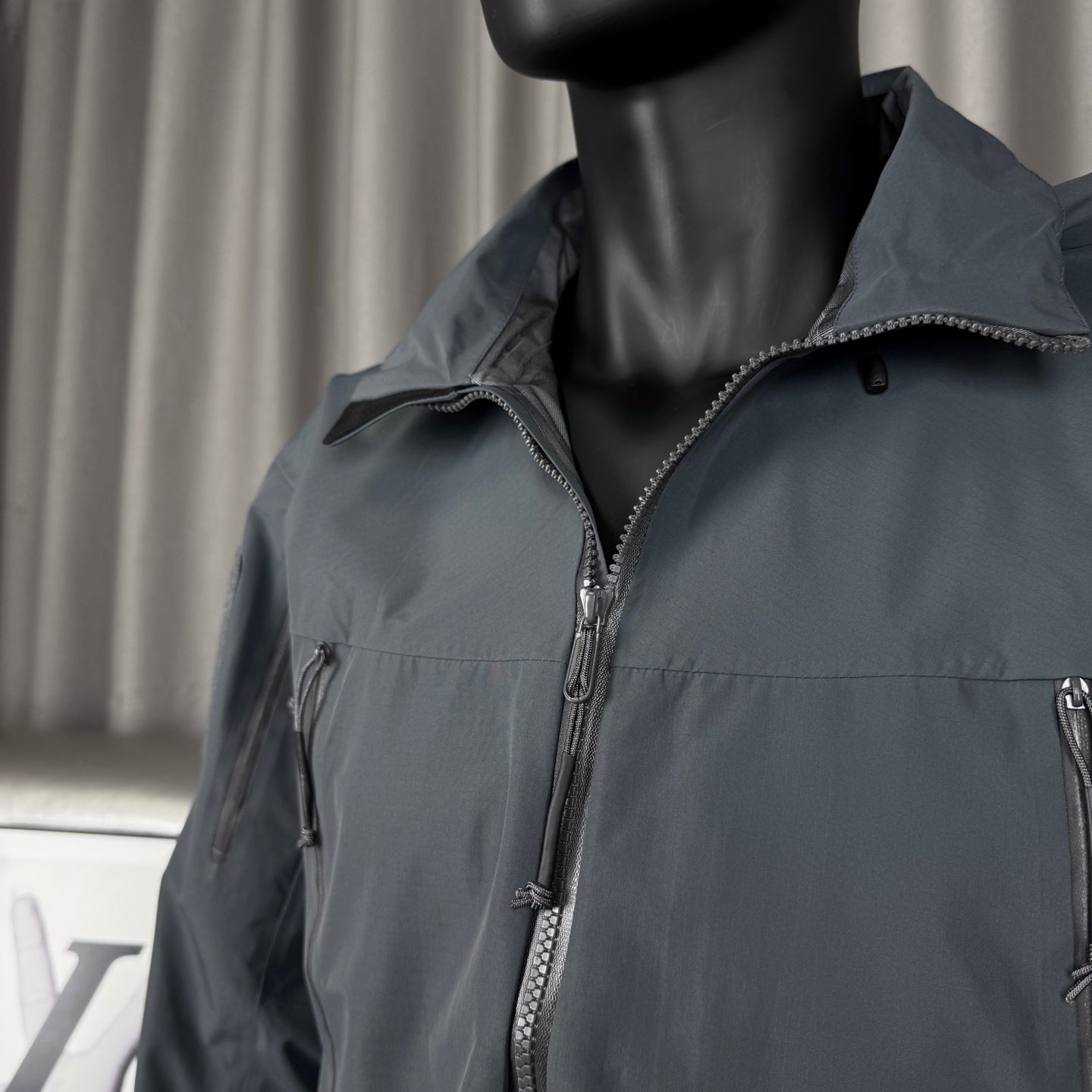 Arc'teryx Alpha LEAF Jacket GEN2 Hard Shell