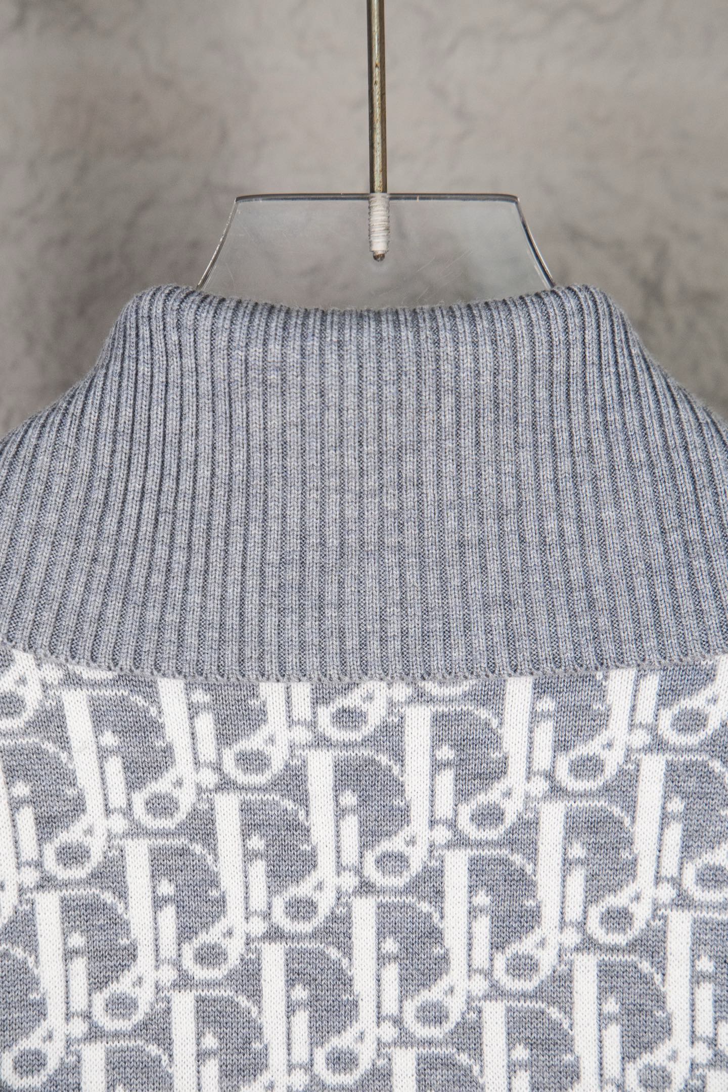 Dior Classic Oblique Reversible Cashmere Sweater – 25FW