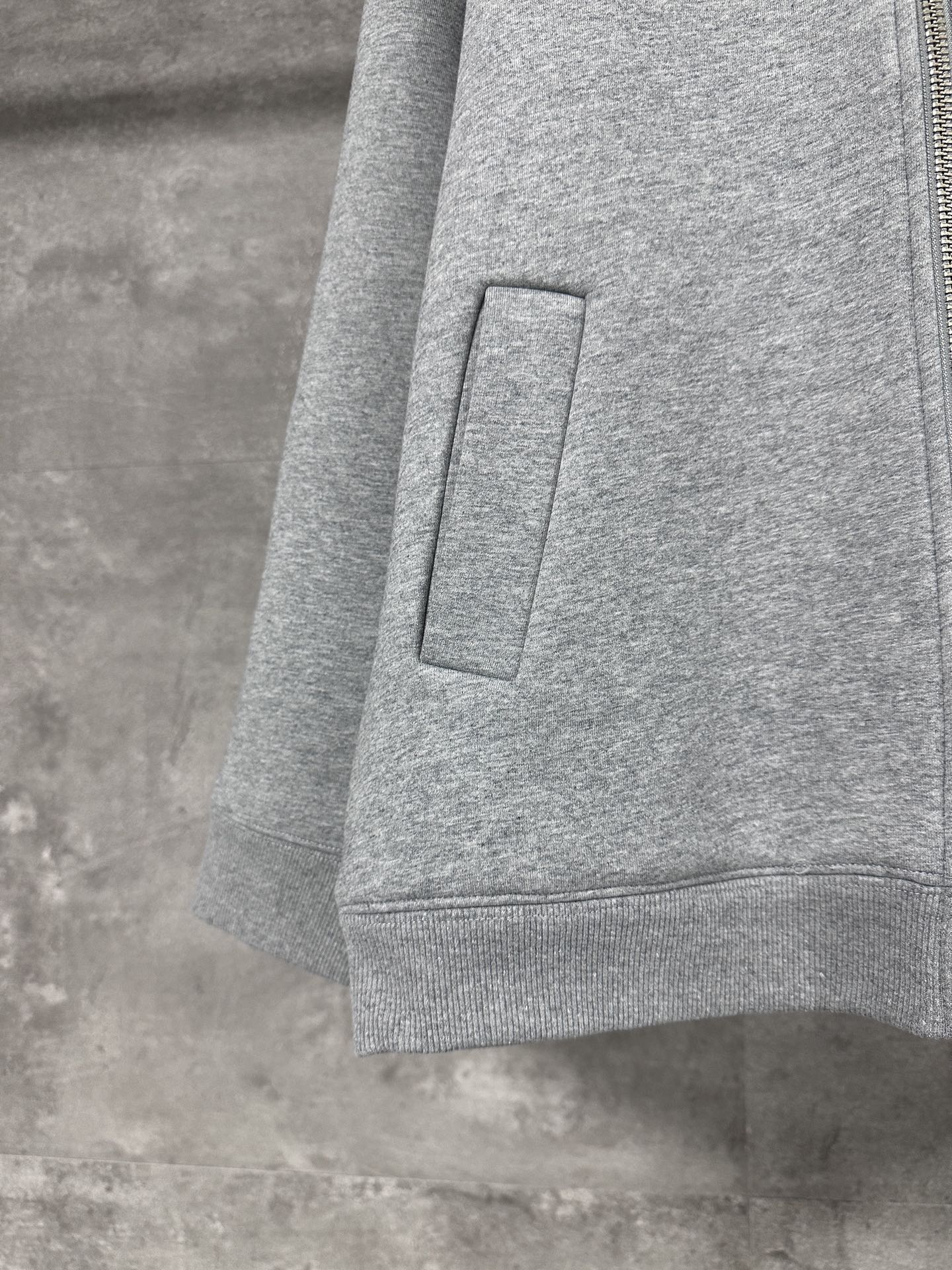 Miu Miu Lapel Zip Sweatshirt – 24FW