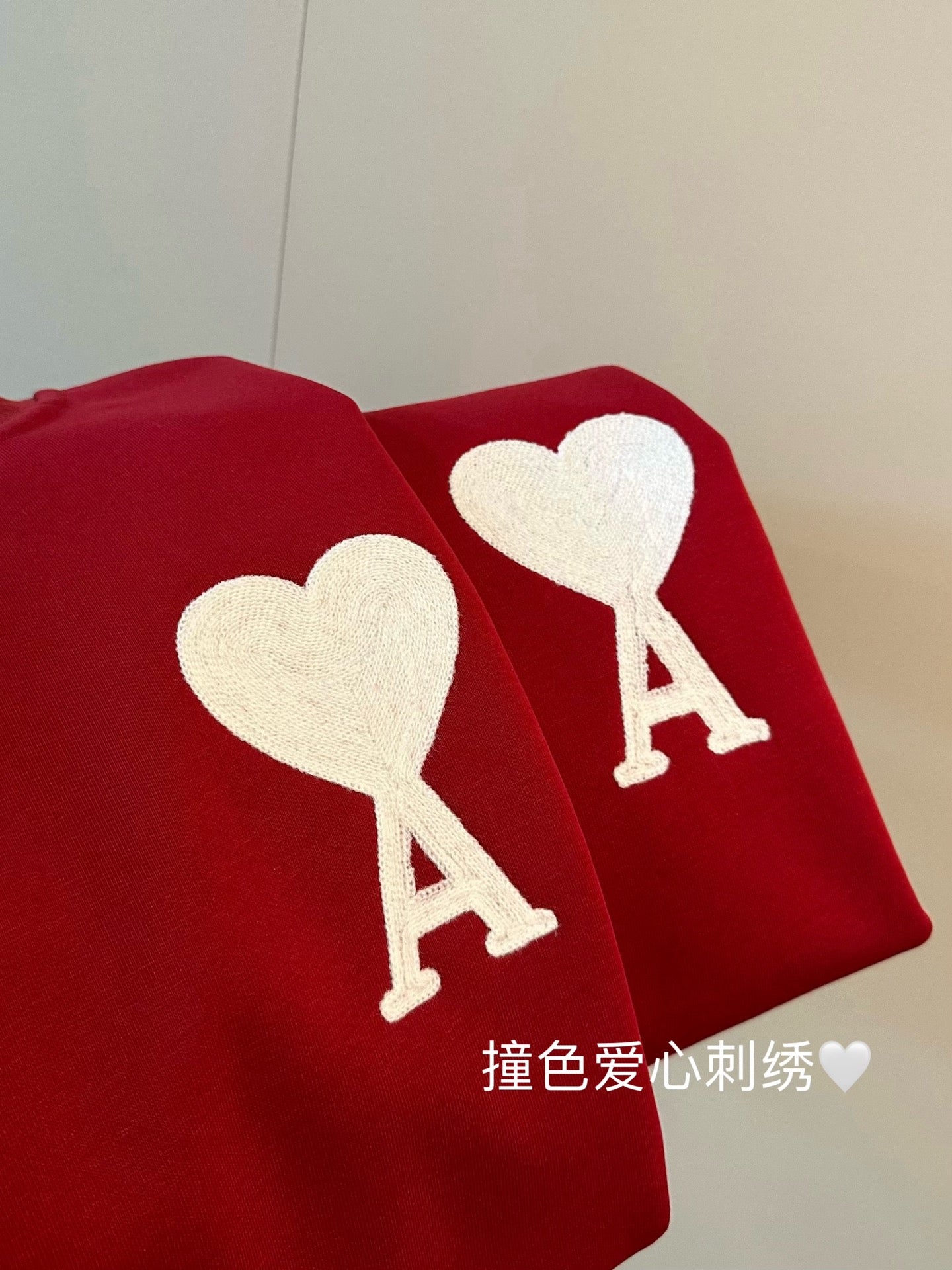 AMI Paris Heart Embroidery Crewneck Sweatshirt – Autumn/Winter Limited Edition