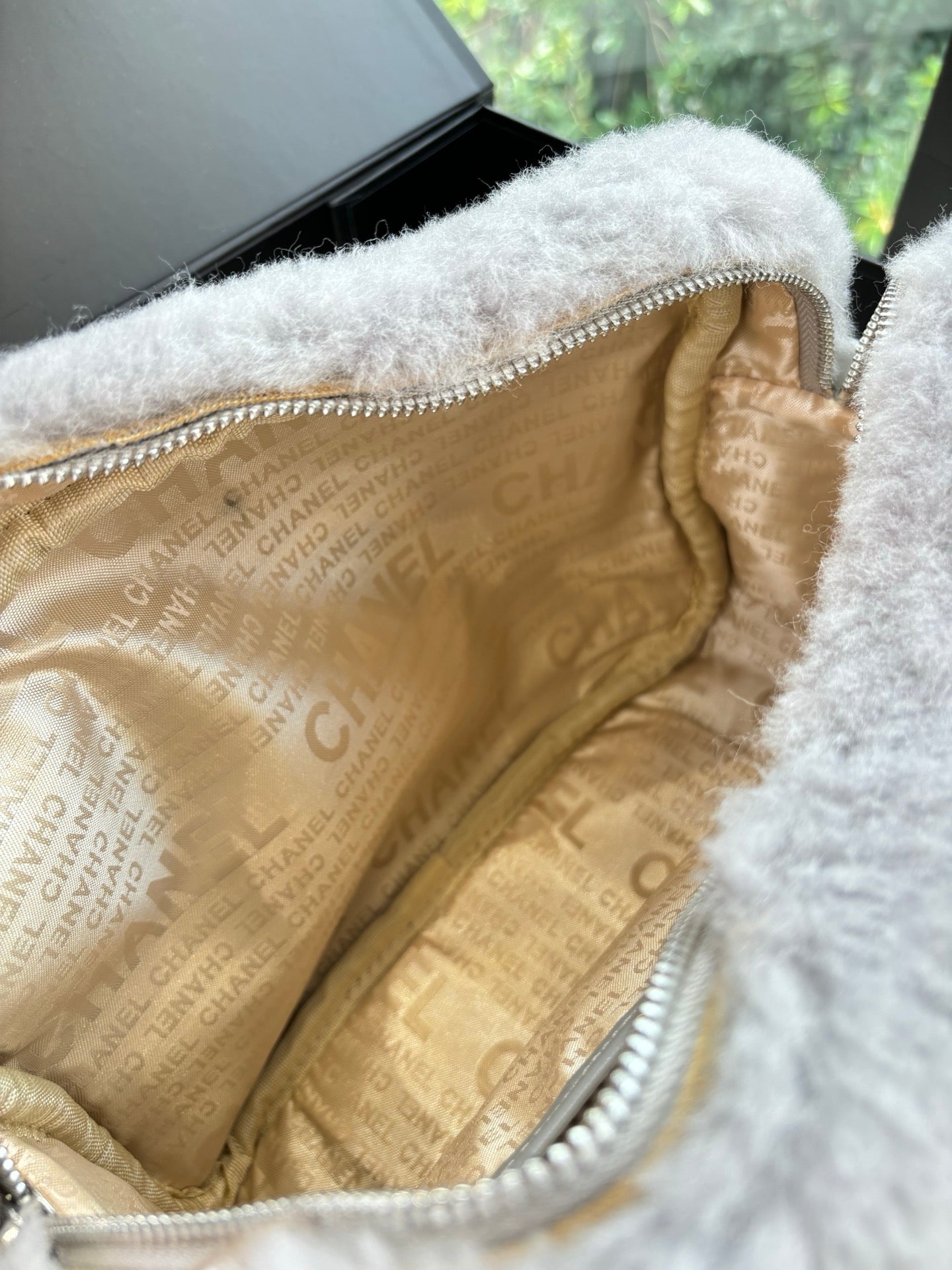 Chanel Wool Furry Mules – Autumn/Winter 25S Collection