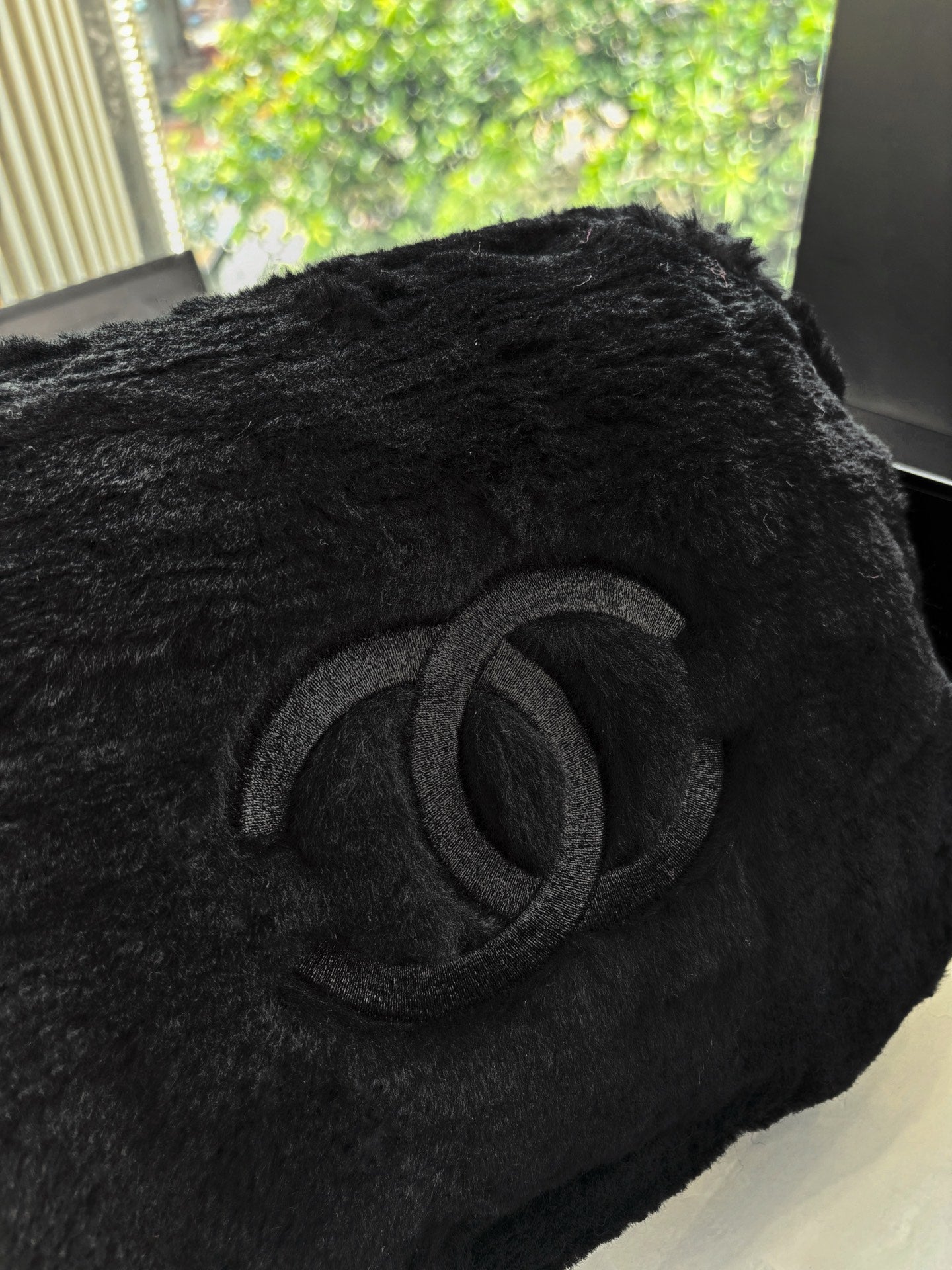 Chanel Wool Furry Mules – Autumn/Winter 25S Collection