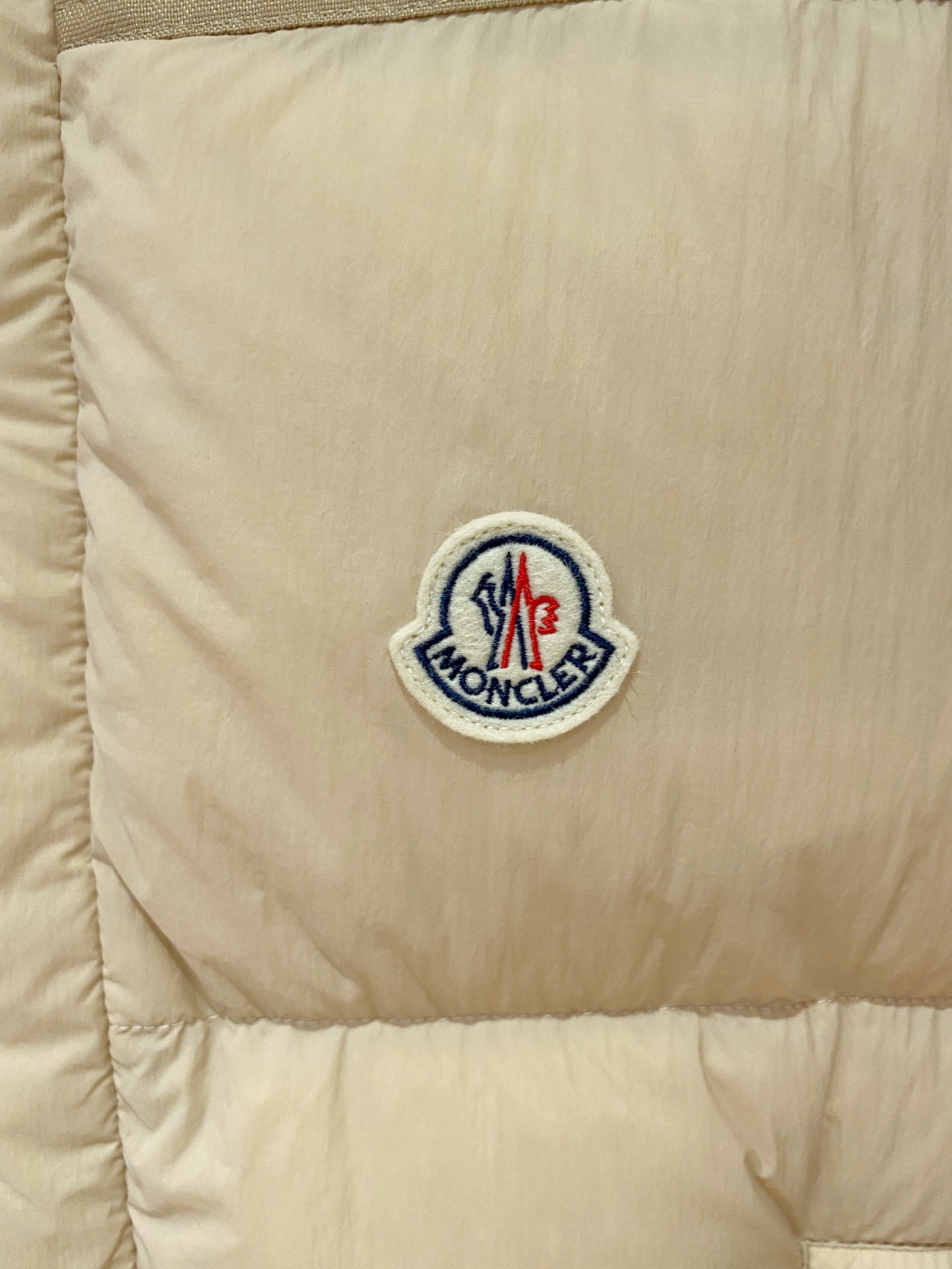 Moncler Designer Puffer Jacket – 2025 Collection
