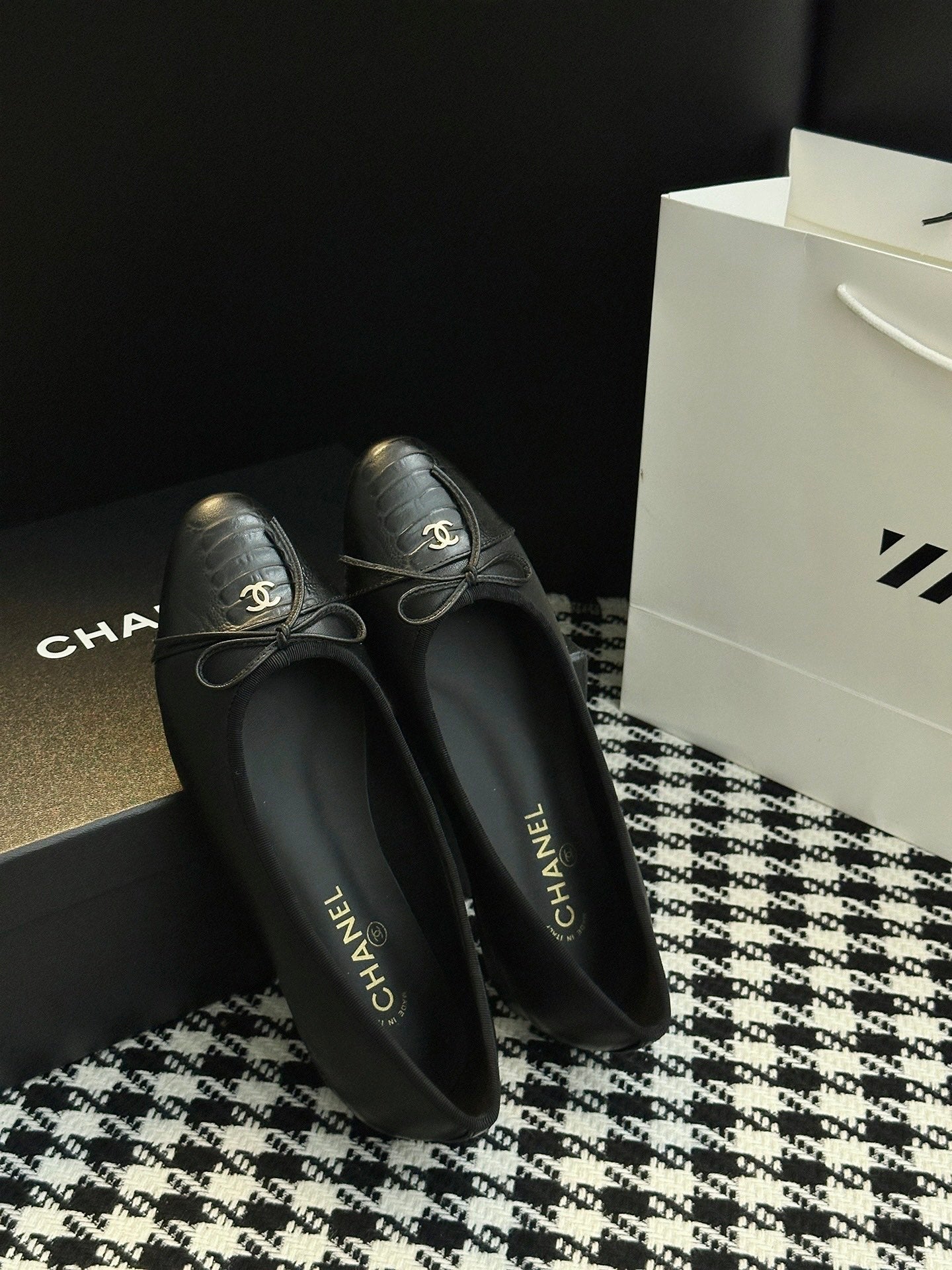 Chanel 25B Bow Mary Jane Flats – 25B Collection