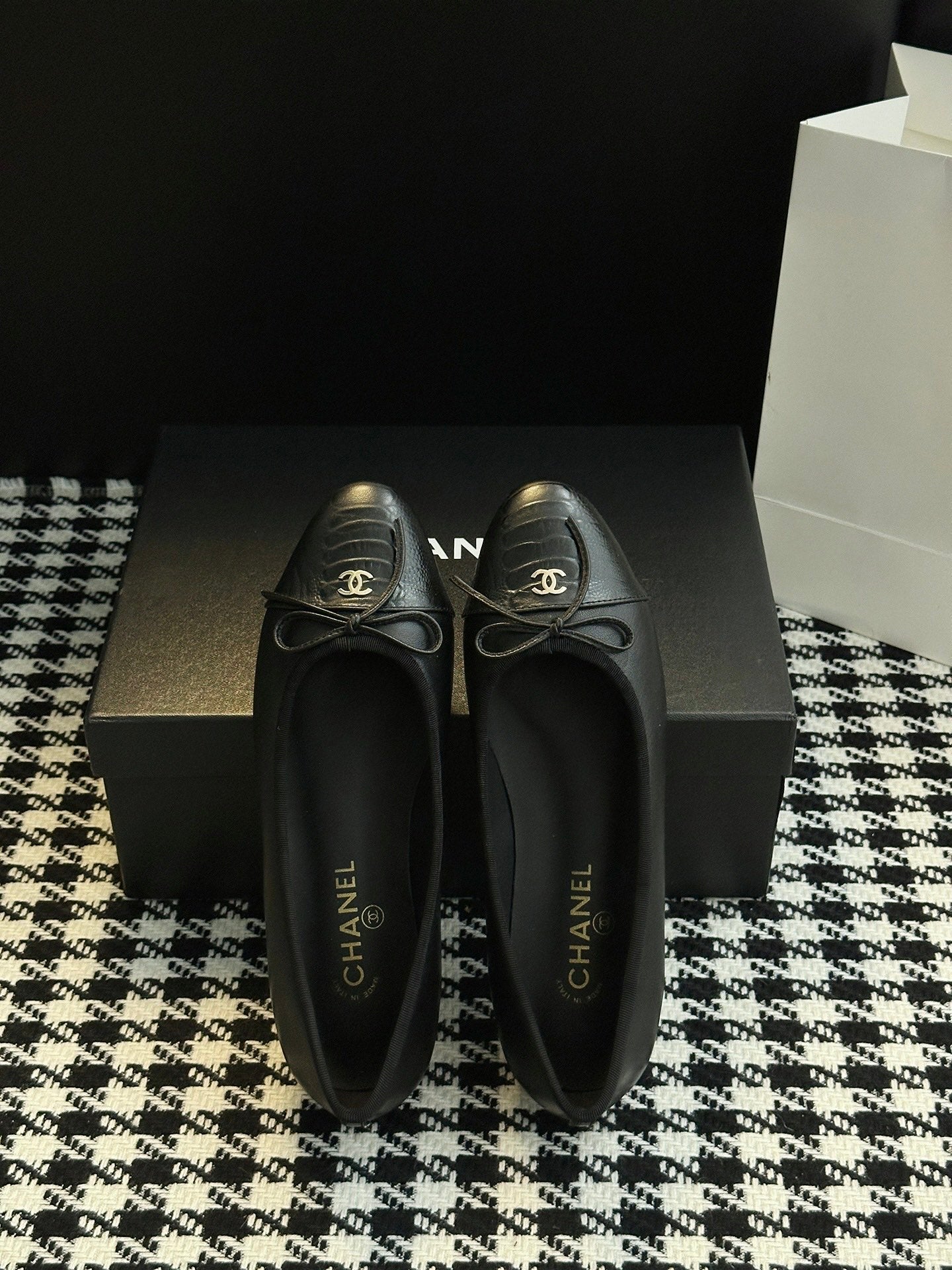 Chanel 25B Bow Mary Jane Flats – 25B Collection