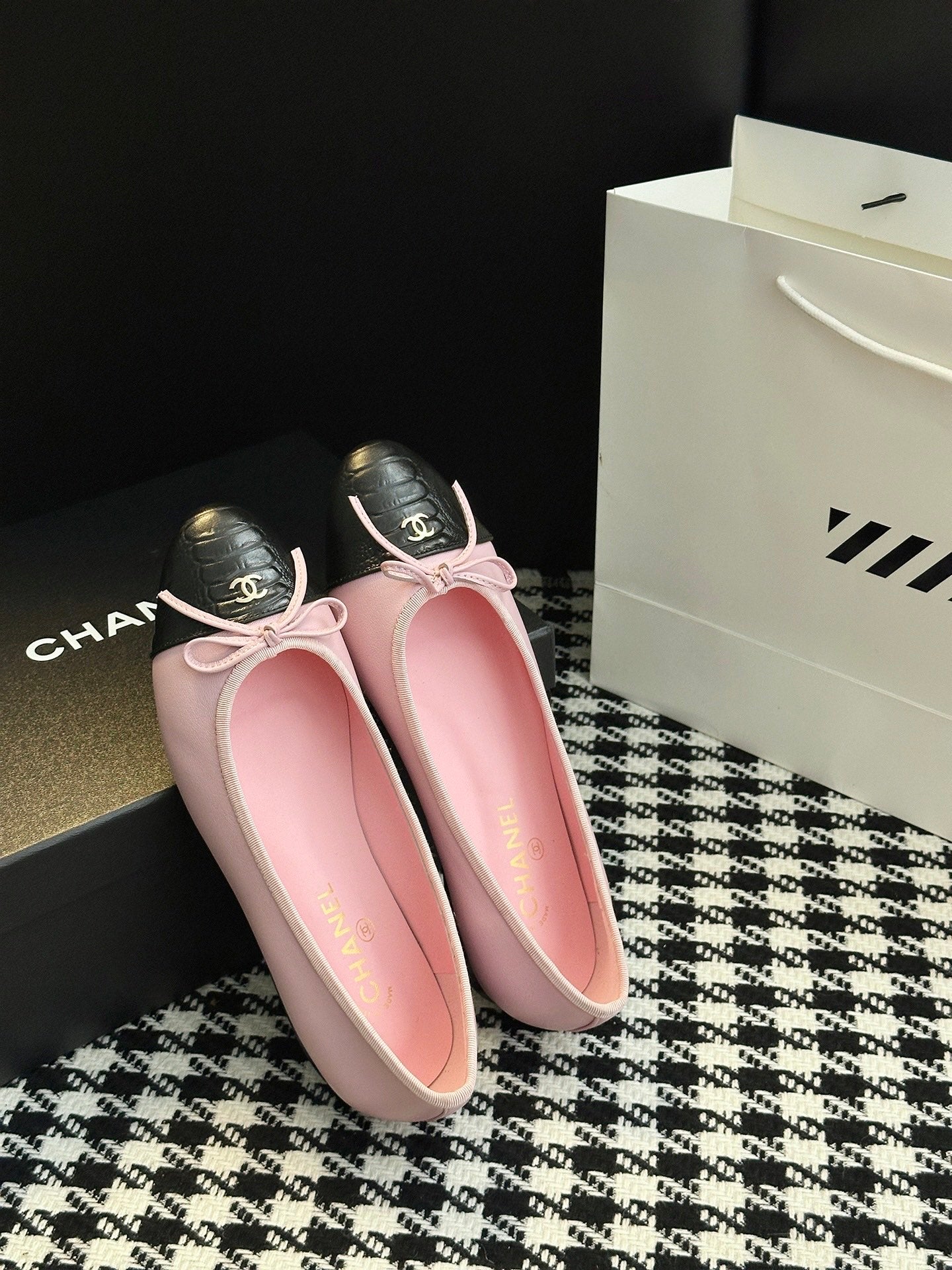Chanel 25B Bow Mary Jane Flats – 25B Collection
