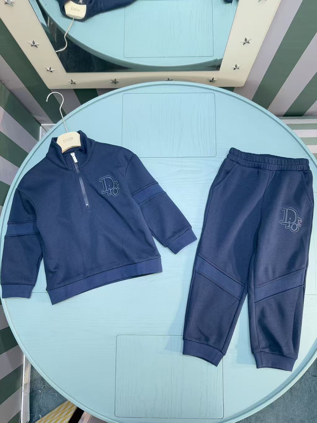 Dior Kids Stand-Collar Sweatshirt and Pants Set – Kids Collection – 25FW