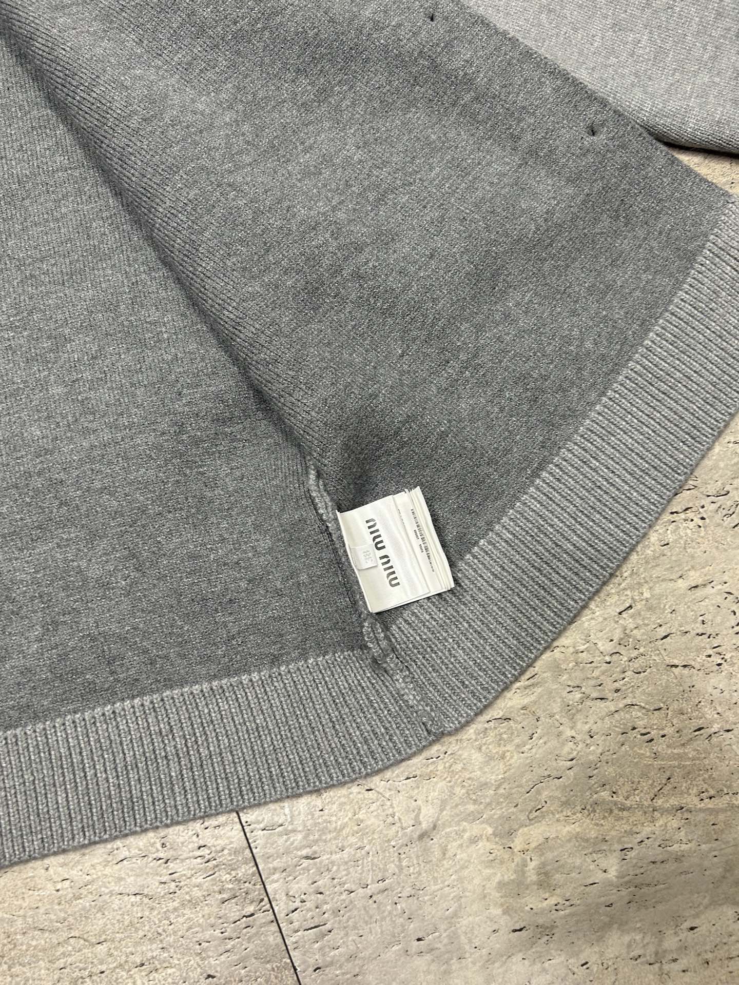 Miu Miu Logo Wool Blend Cardigan – 25FW