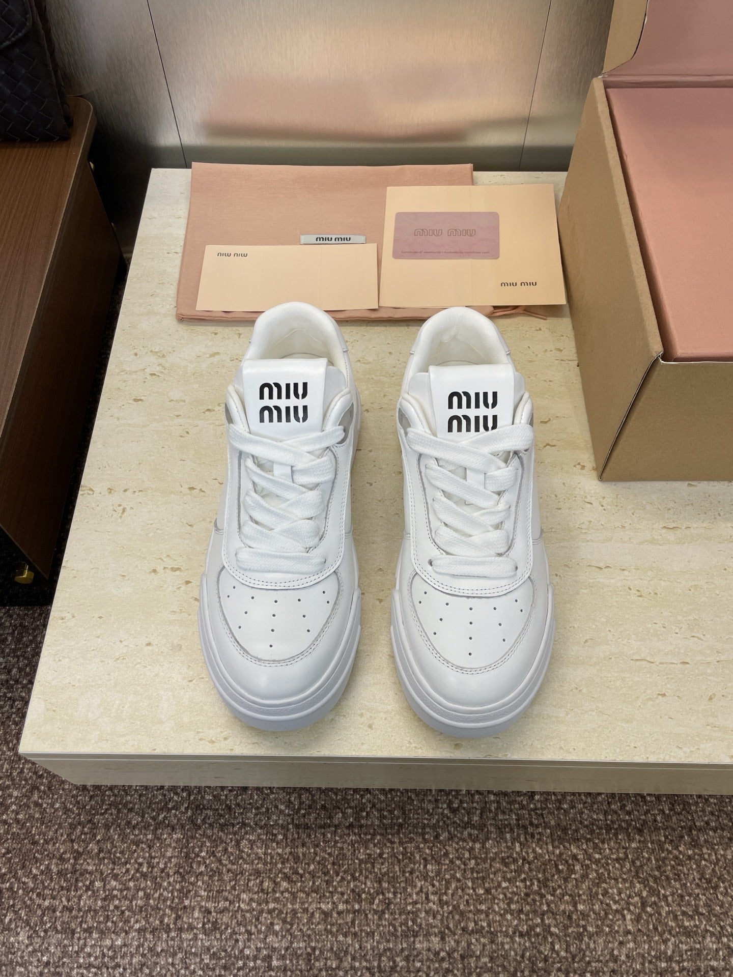 Miu Miu 2025FW Runway Lace-Up Casual Sneakers – 2025FW