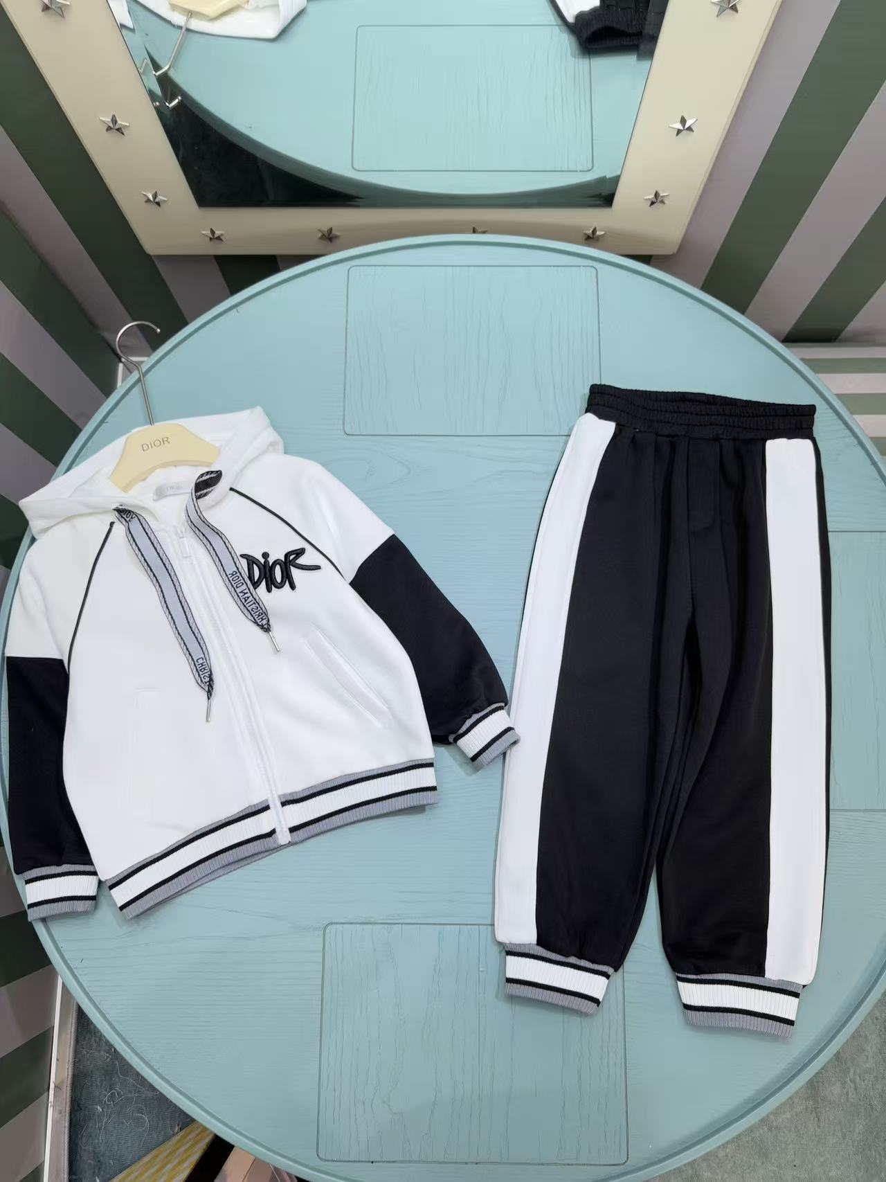Dior High-End Children's Hooded Tracksuit Set – Kids Collection – 2025AW