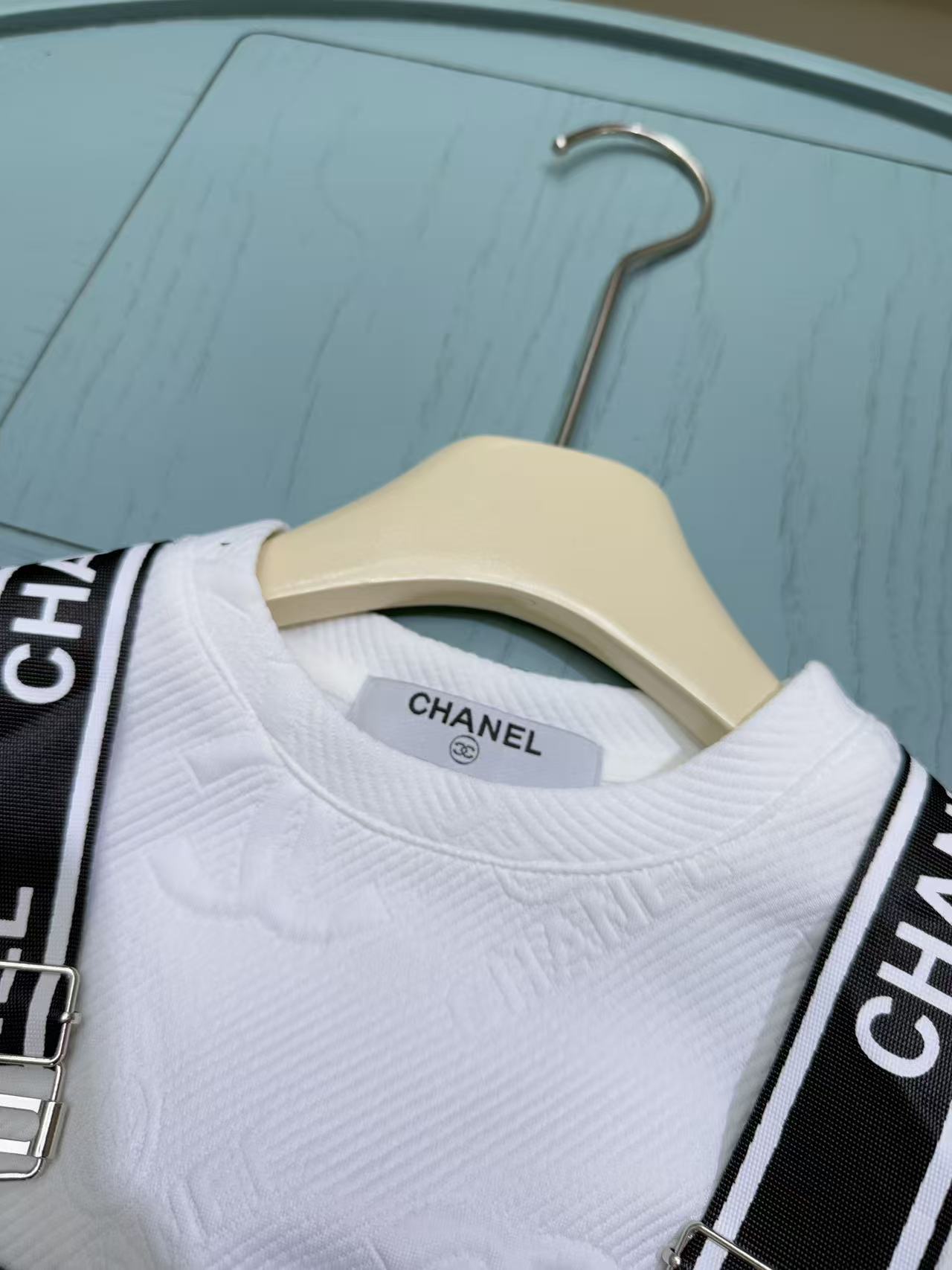 Chanel Girls' Corduroy Suspender Skirt Set – 2025SS – Kids Collection