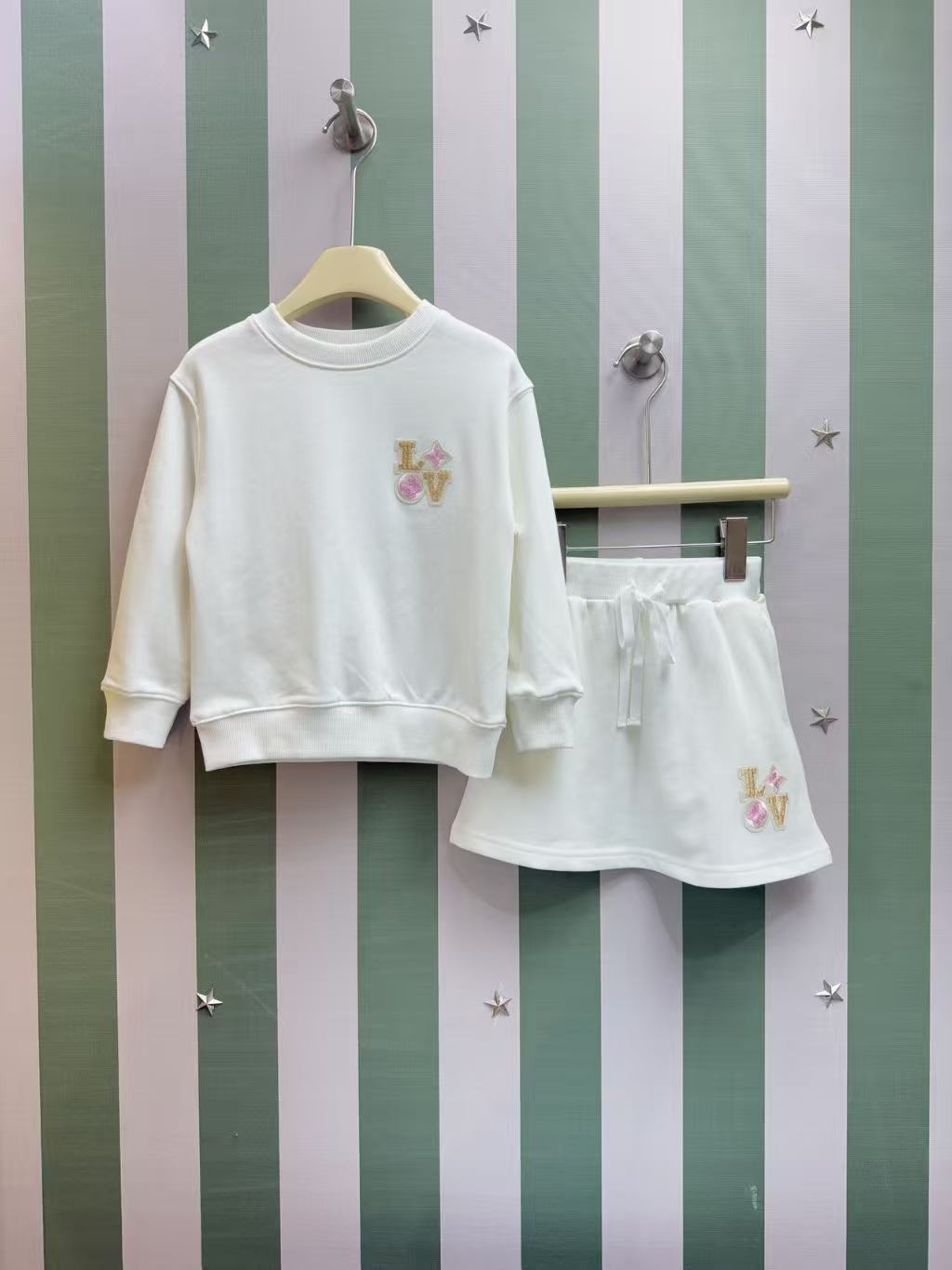 Louis Vuitton Kids Crewneck Sweatshirt and Skirt Set – 2025FW – Kids Collection