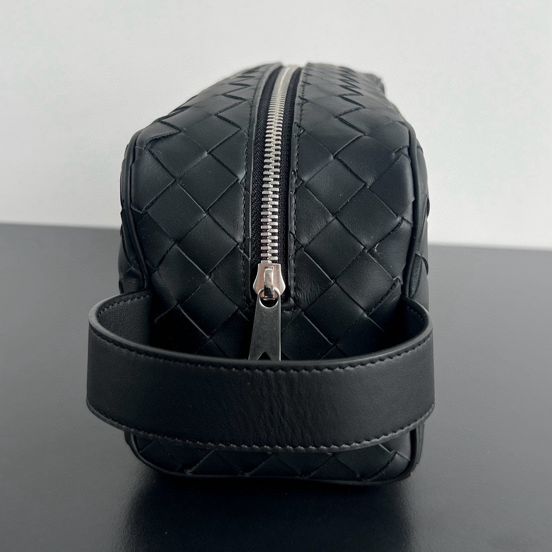 Bottega Veneta Intrecciato Grained Pouch