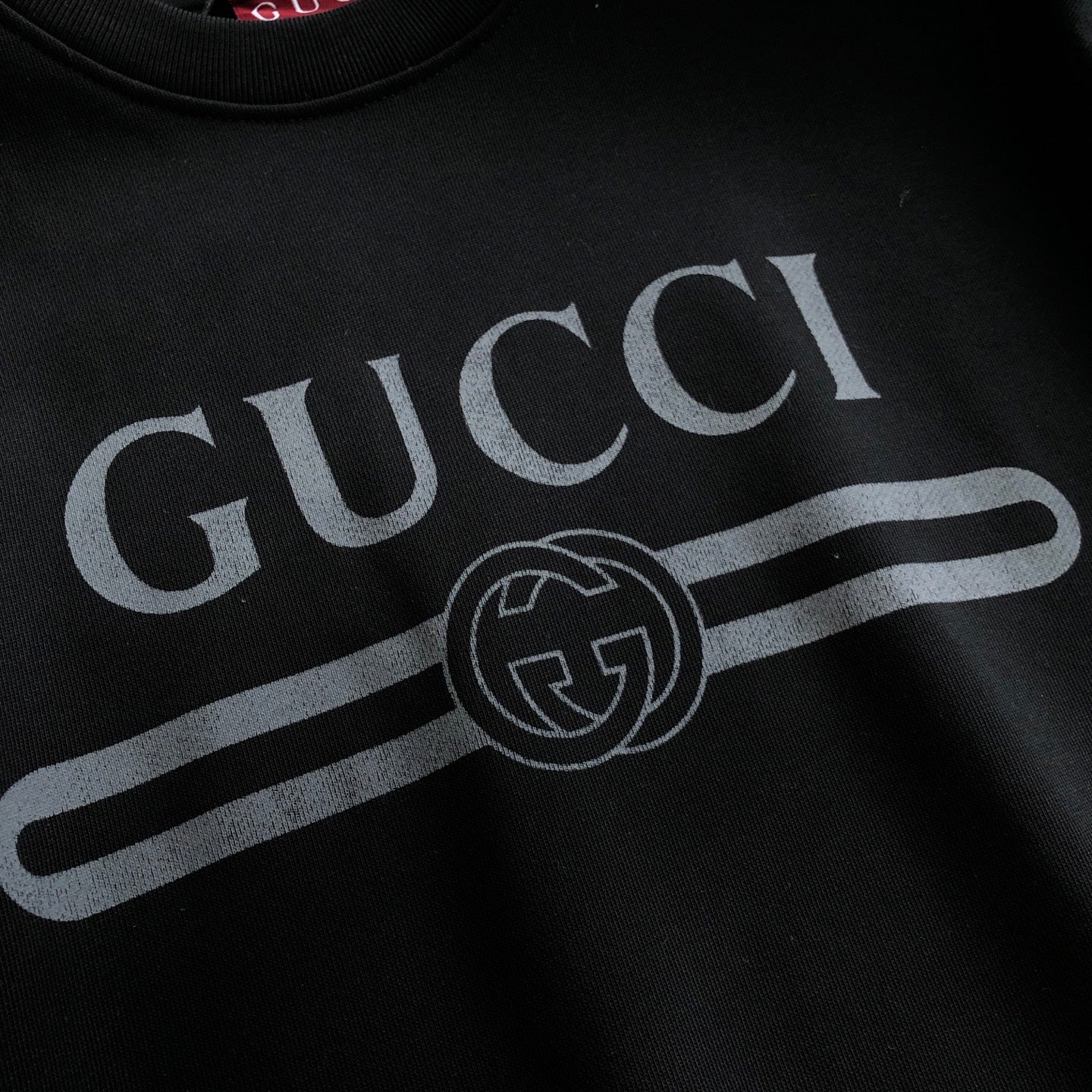 Gucci Classic Logo Crewneck Sweatshirt – 2025FW