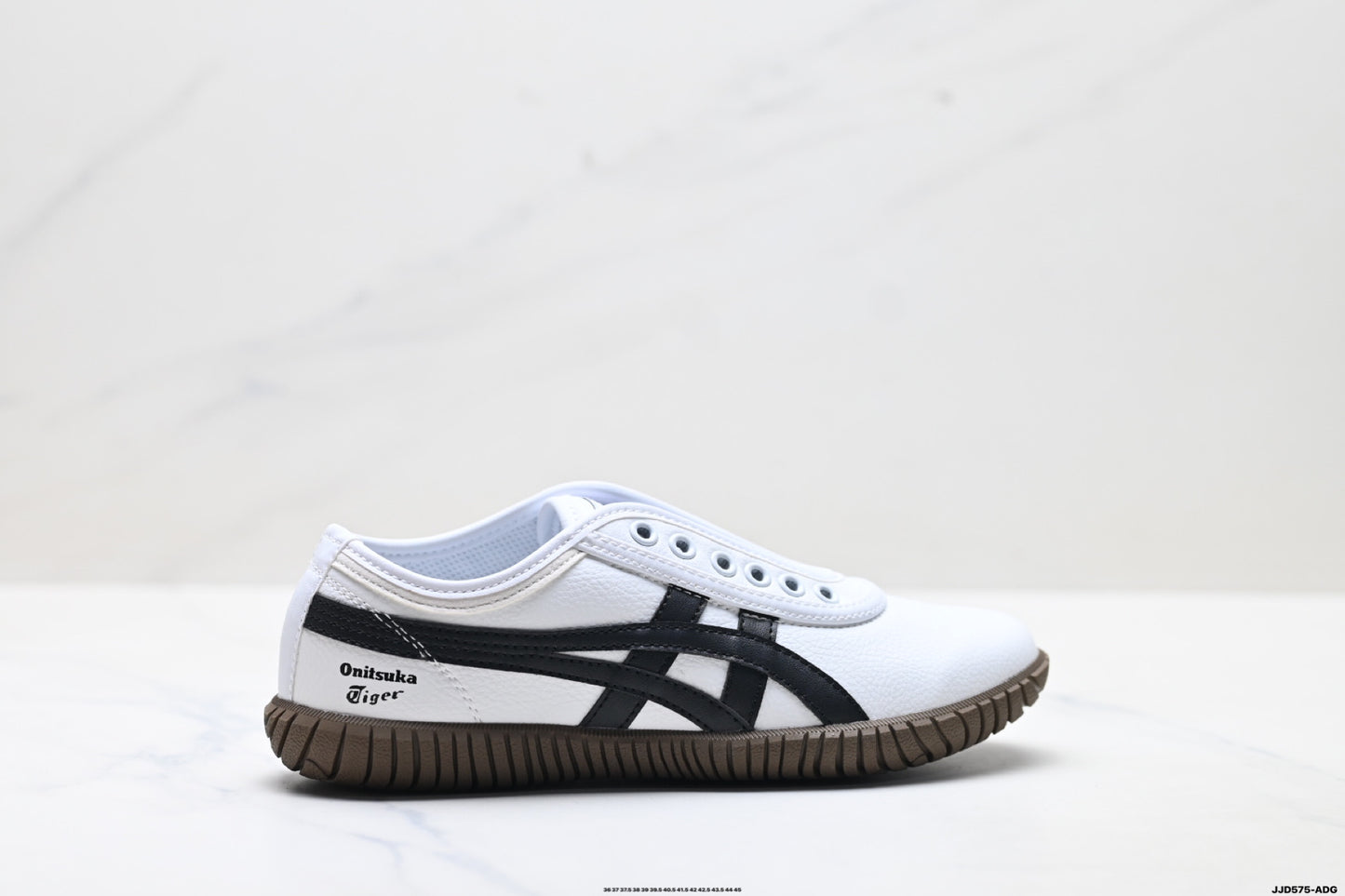 Onitsuka Tiger TSUNAHIKI Slip-On Casual Sneakers
