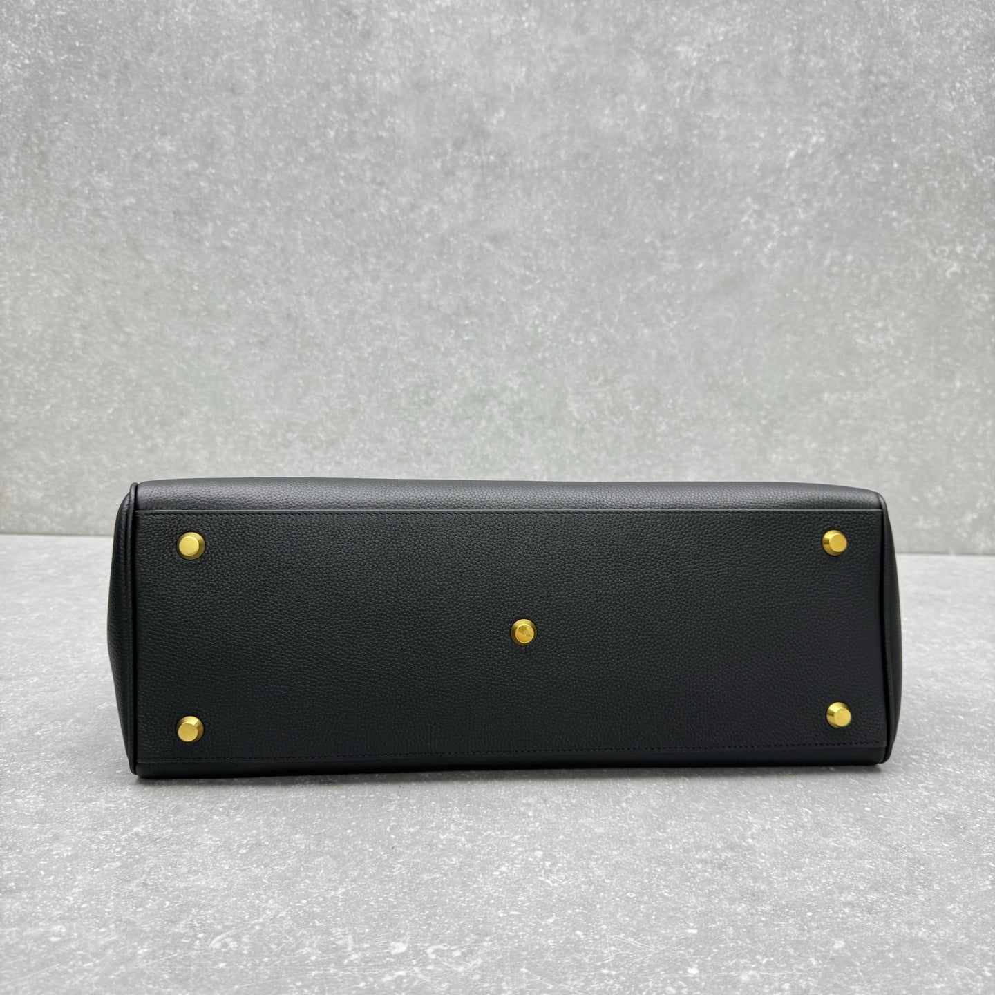 Balenciaga CarryAll Leather Handbag – 25SS