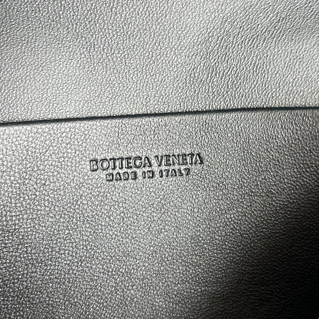 Bottega Veneta Crocodile Embossed Vanity Case