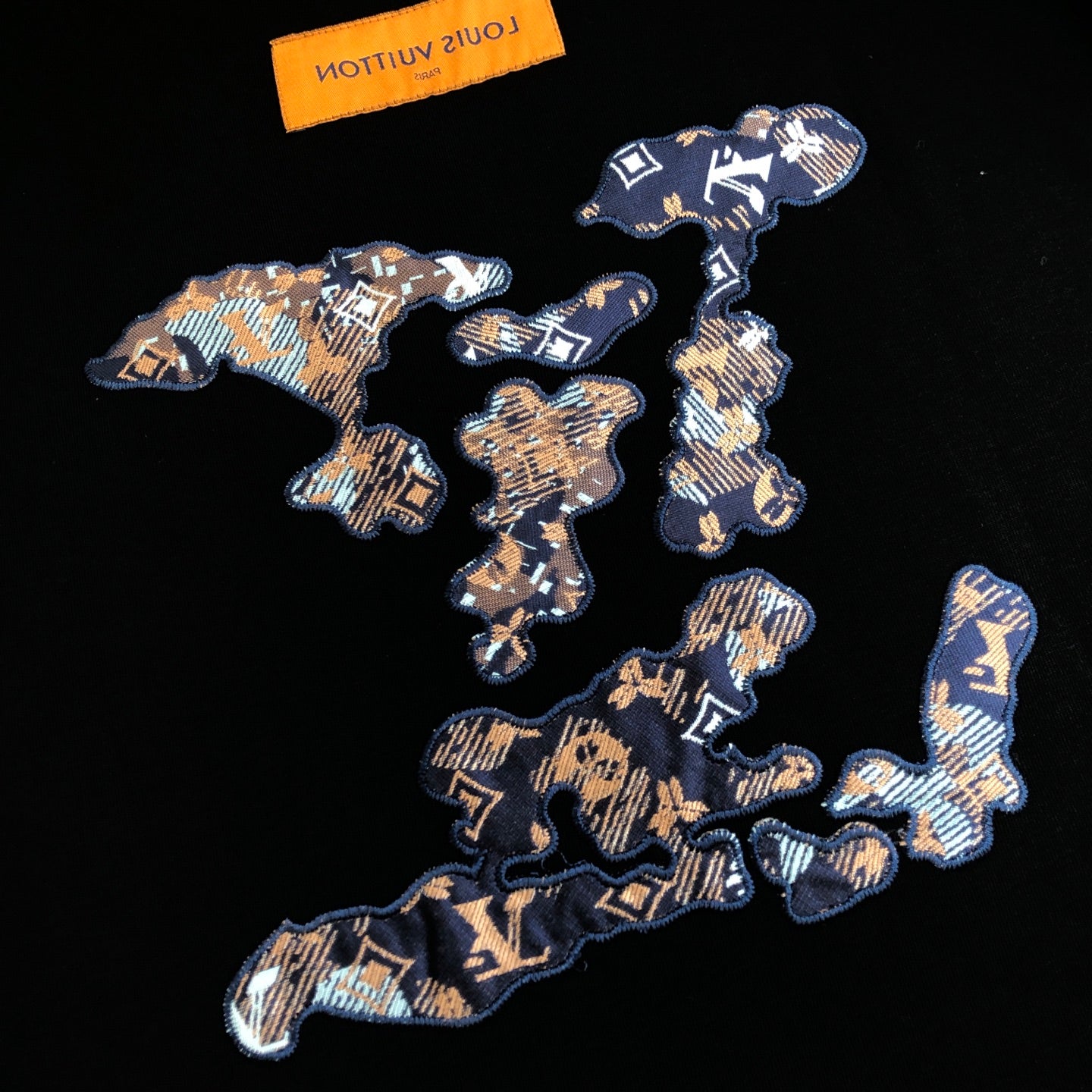 Louis Vuitton Embroidered Logo Crewneck T-Shirt – 2026SS