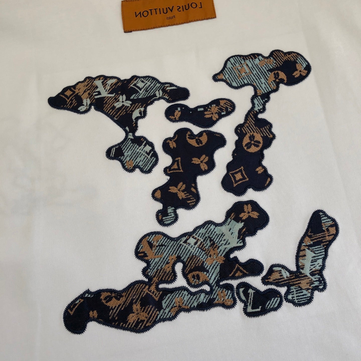 Louis Vuitton Embroidered Logo Crewneck T-Shirt – 2026SS