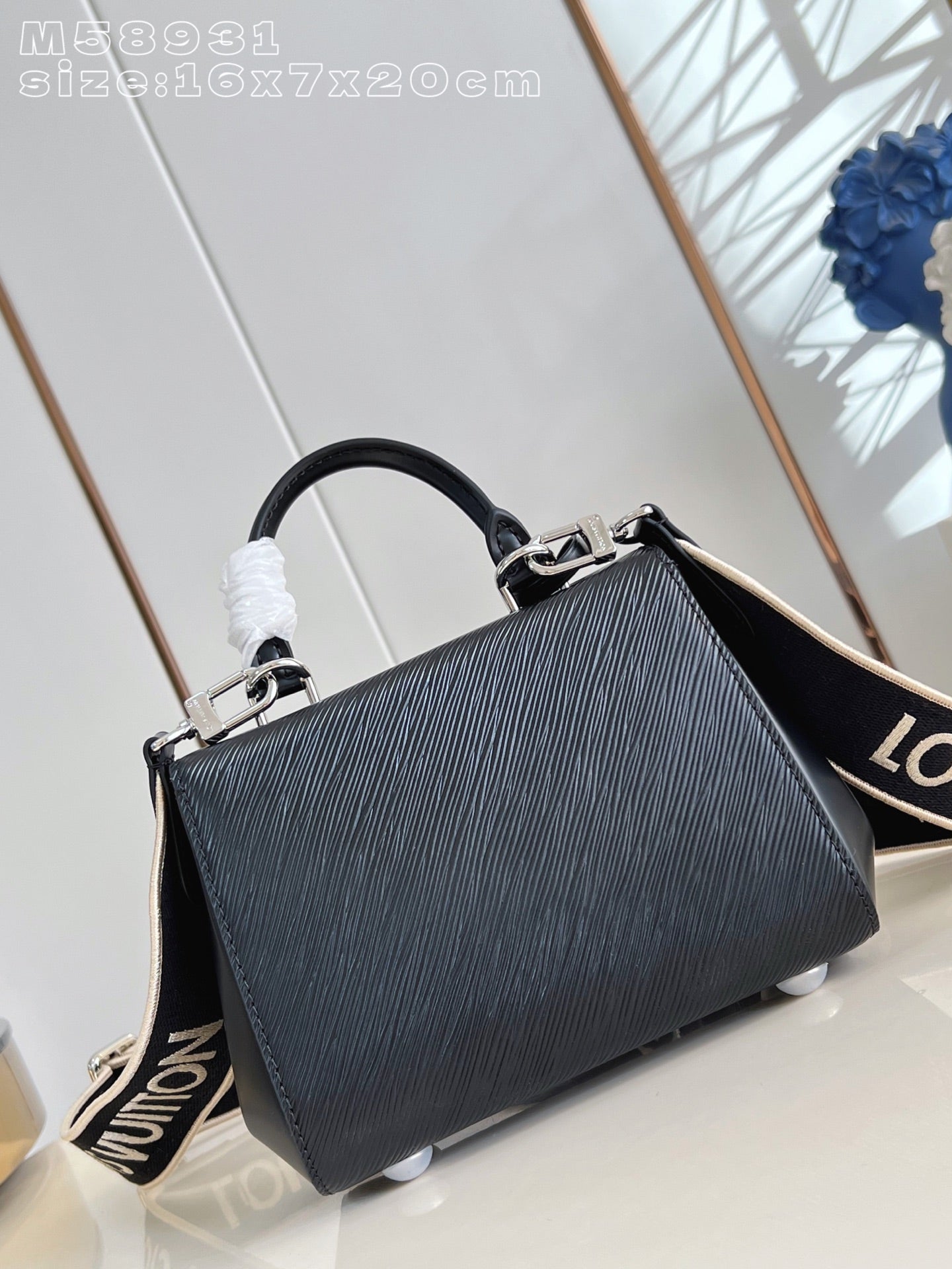 Louis Vuitton Cluny Mini Handbag