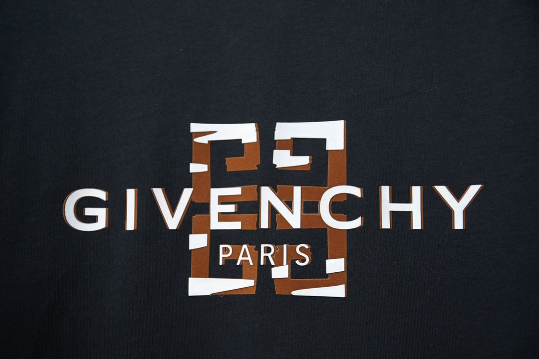 Givenchy Classic Logo Short-Sleeve T-Shirt – 26SS
