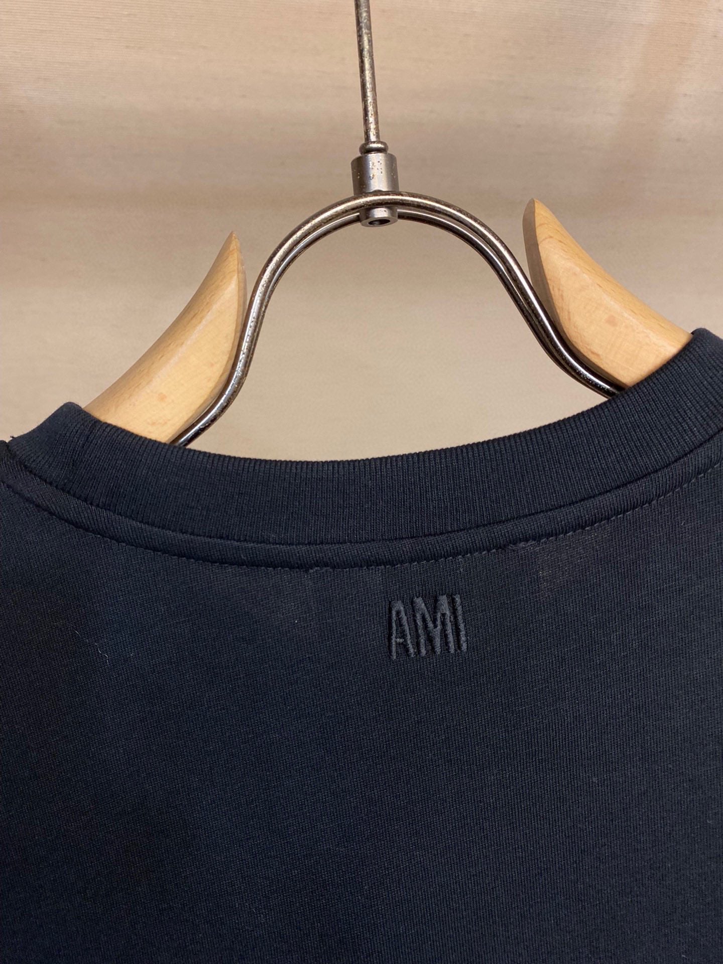 AMI Paris Embossed Heart T-Shirt – 2026