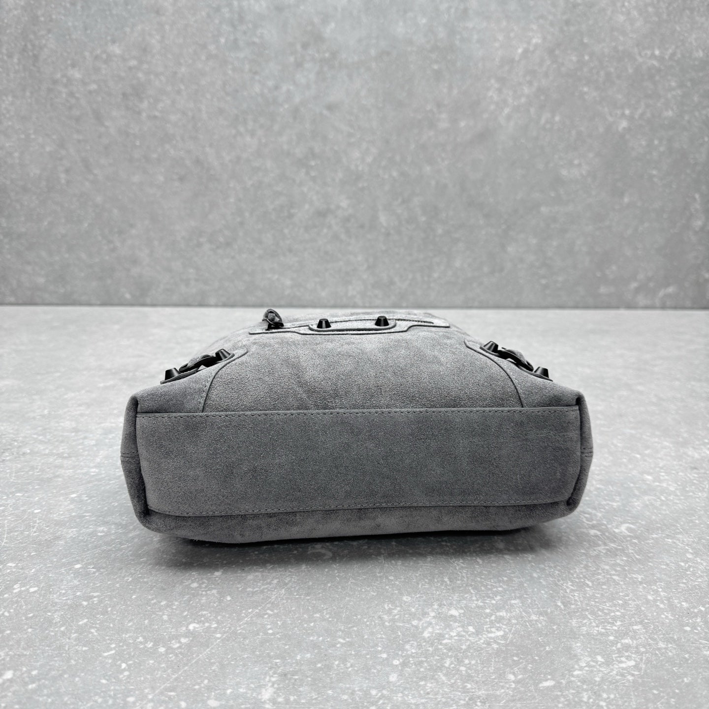 Balenciaga Le City Hobo Bag – Small