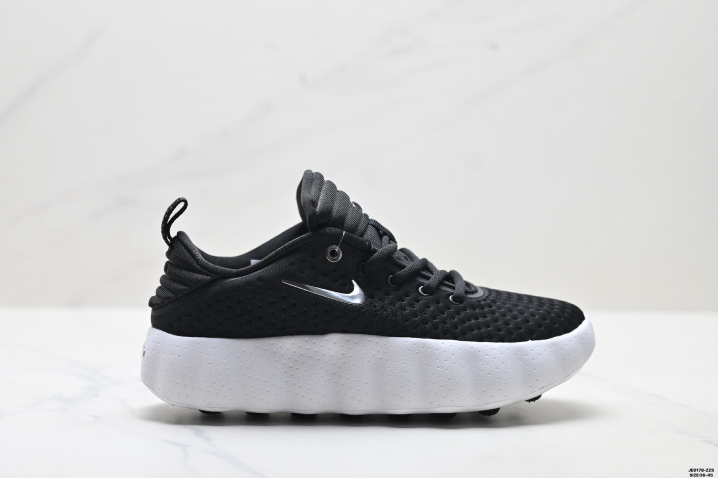 Nike Mind 002 Training Shoes