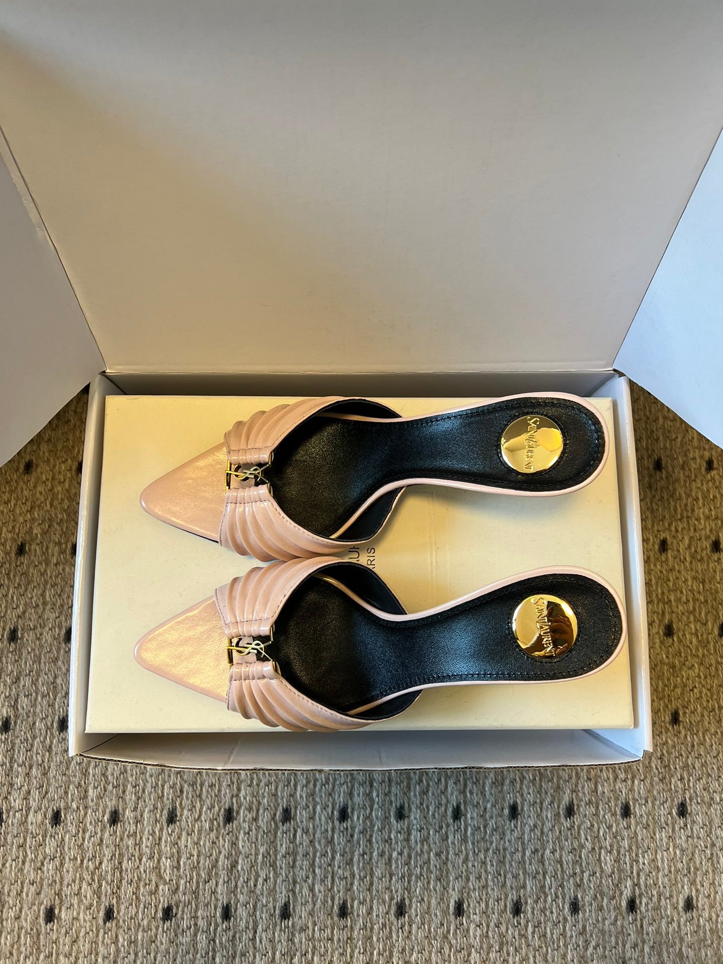 Saint Laurent Pleated Pointed-Toe Mules – 26SS
