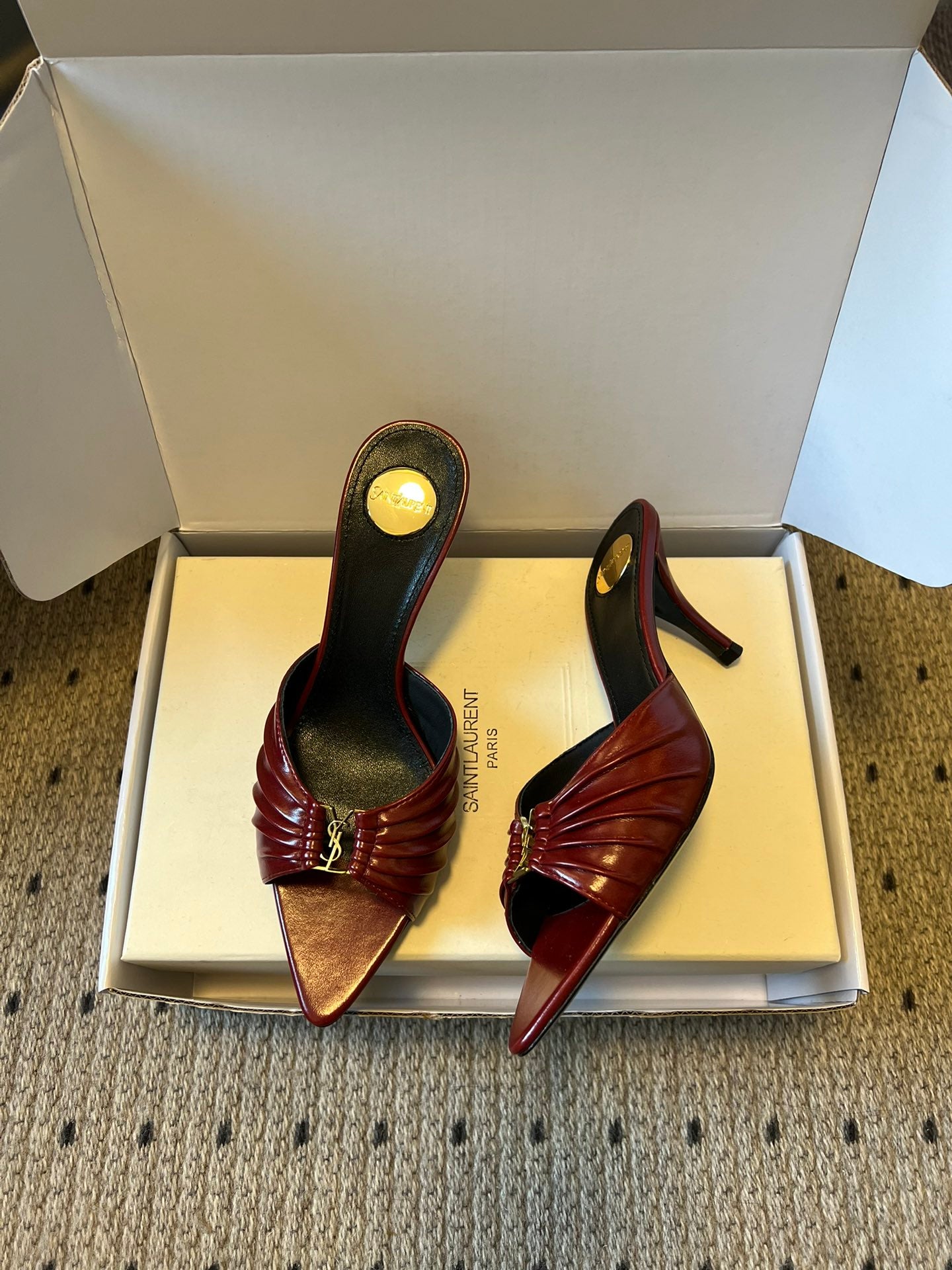 Saint Laurent Pleated Pointed-Toe Mules – 26SS