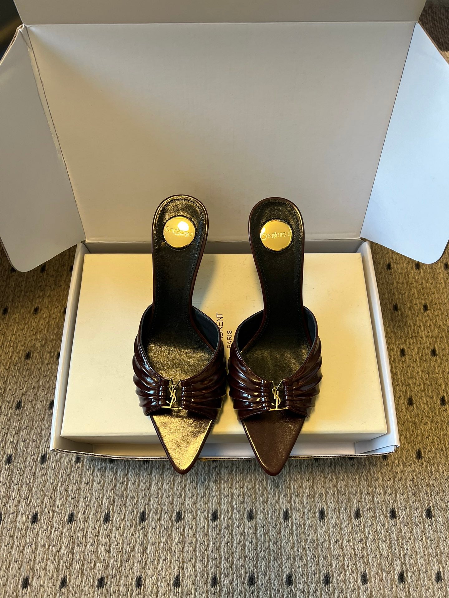 Saint Laurent Pleated Pointed-Toe Mules – 26SS
