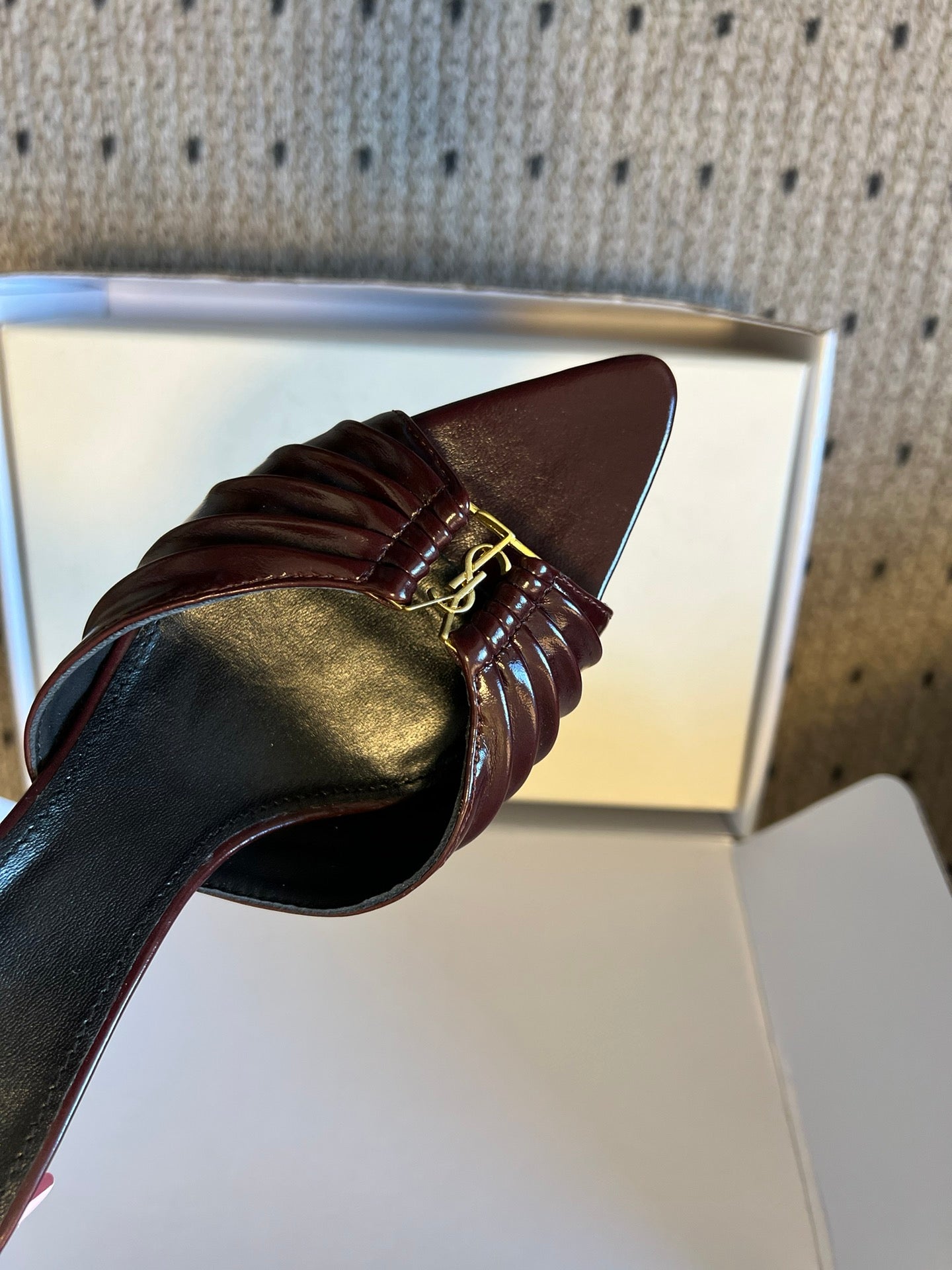 Saint Laurent Pleated Pointed-Toe Mules – 26SS