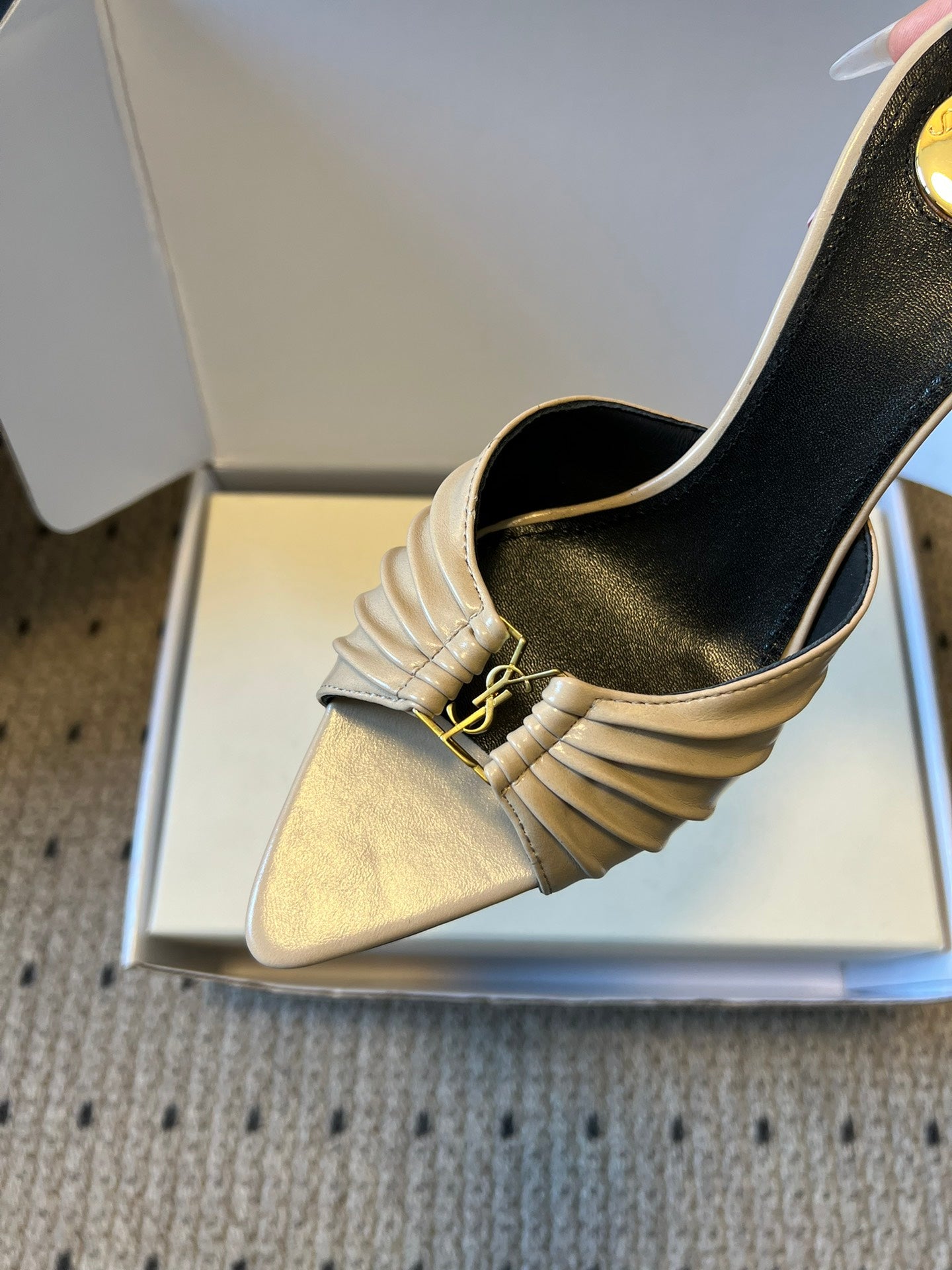 Saint Laurent Pleated Pointed-Toe Mules – 26SS