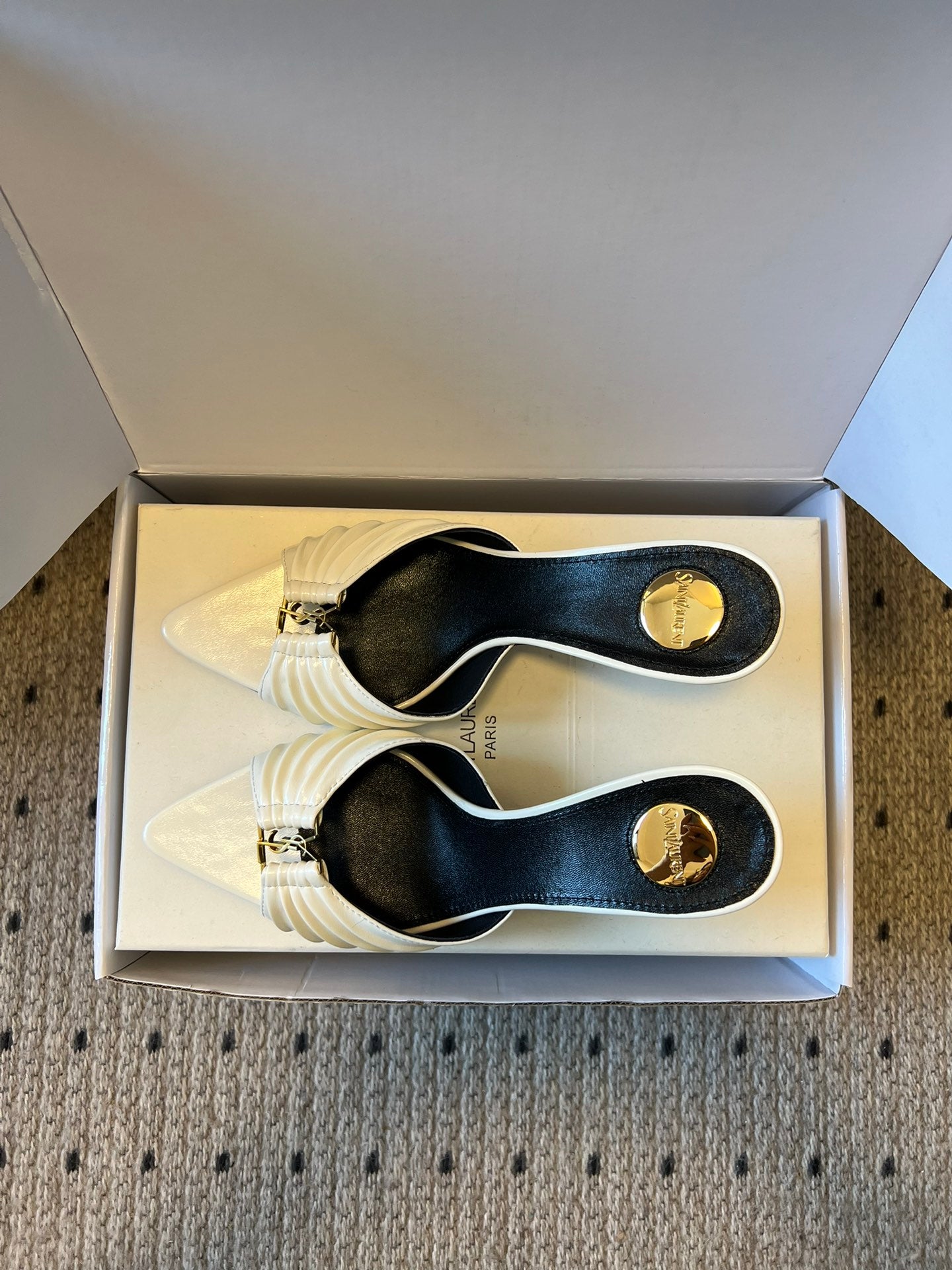 Saint Laurent Pleated Pointed-Toe Mules – 26SS