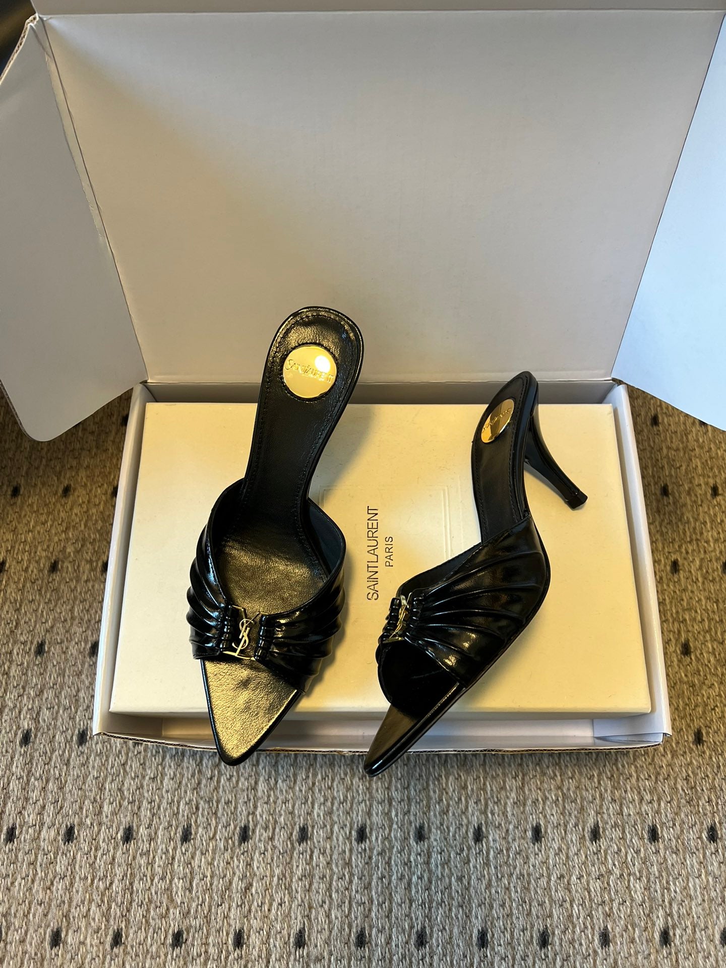 Saint Laurent Pleated Pointed-Toe Mules – 26SS