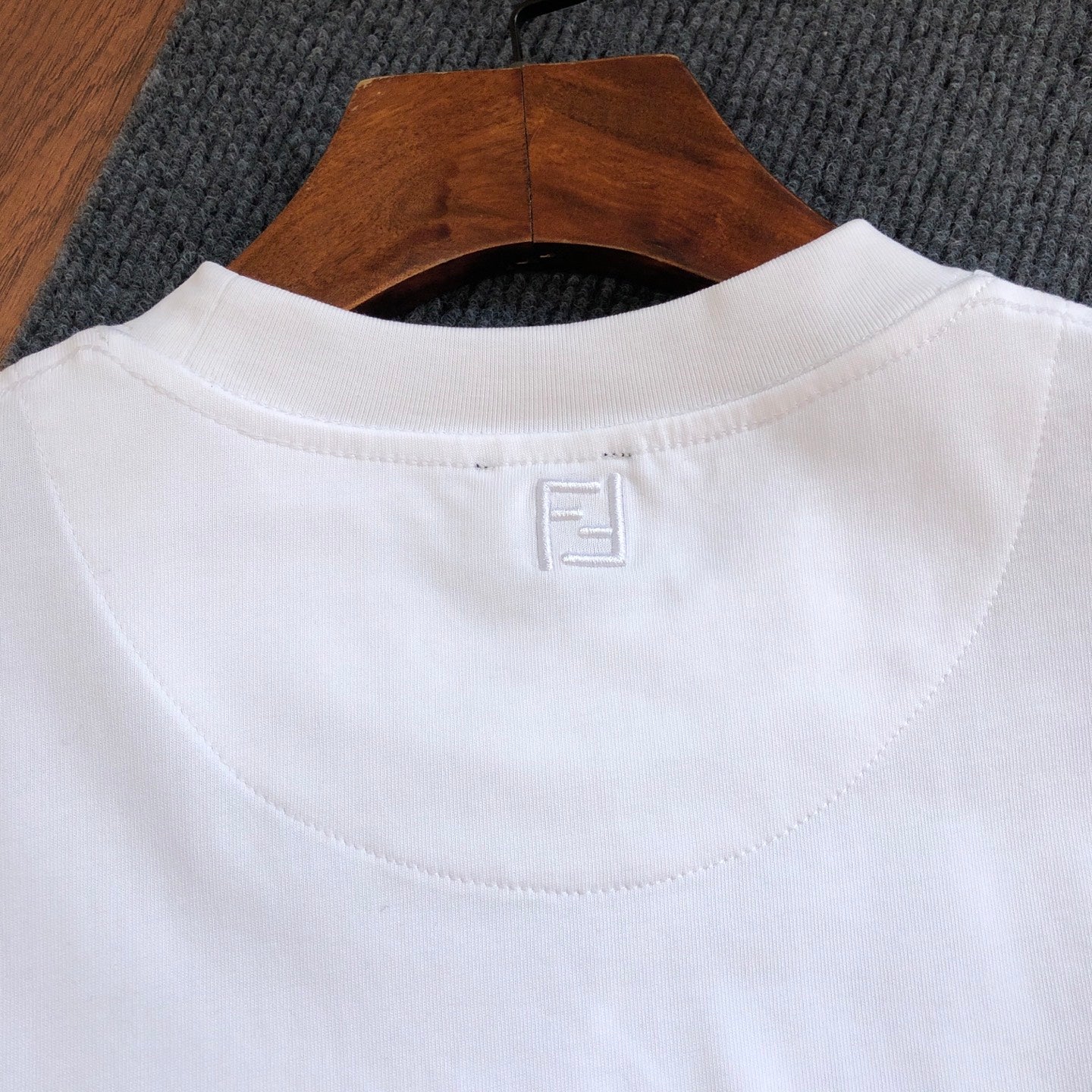 Fendi Letter Embroidery Crewneck T-Shirt – 2026SS