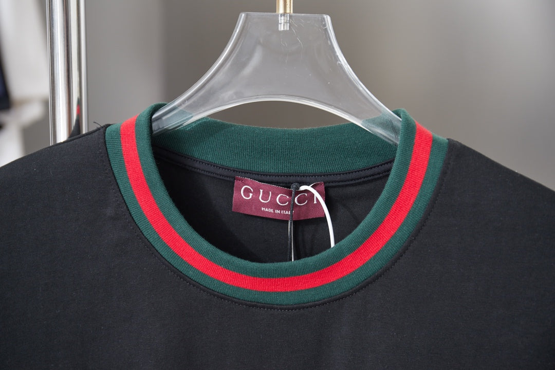 Gucci Classic Red and Green Ribbed T-Shirt – 26SS Early Spring Collection