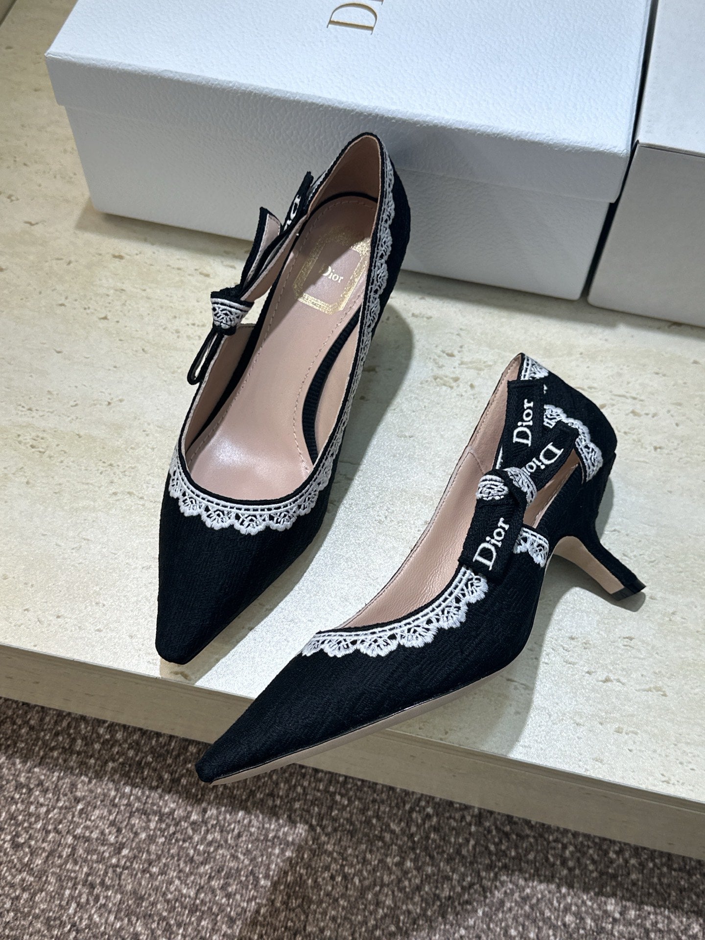 Dior J'Adior Dentelle Jelly Bow Pumps – 2026 Early Spring Collection