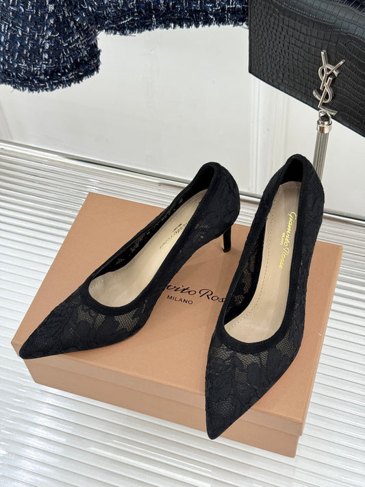 Gianvito Rossi Lace Pointed-Toe Pumps – 26WF