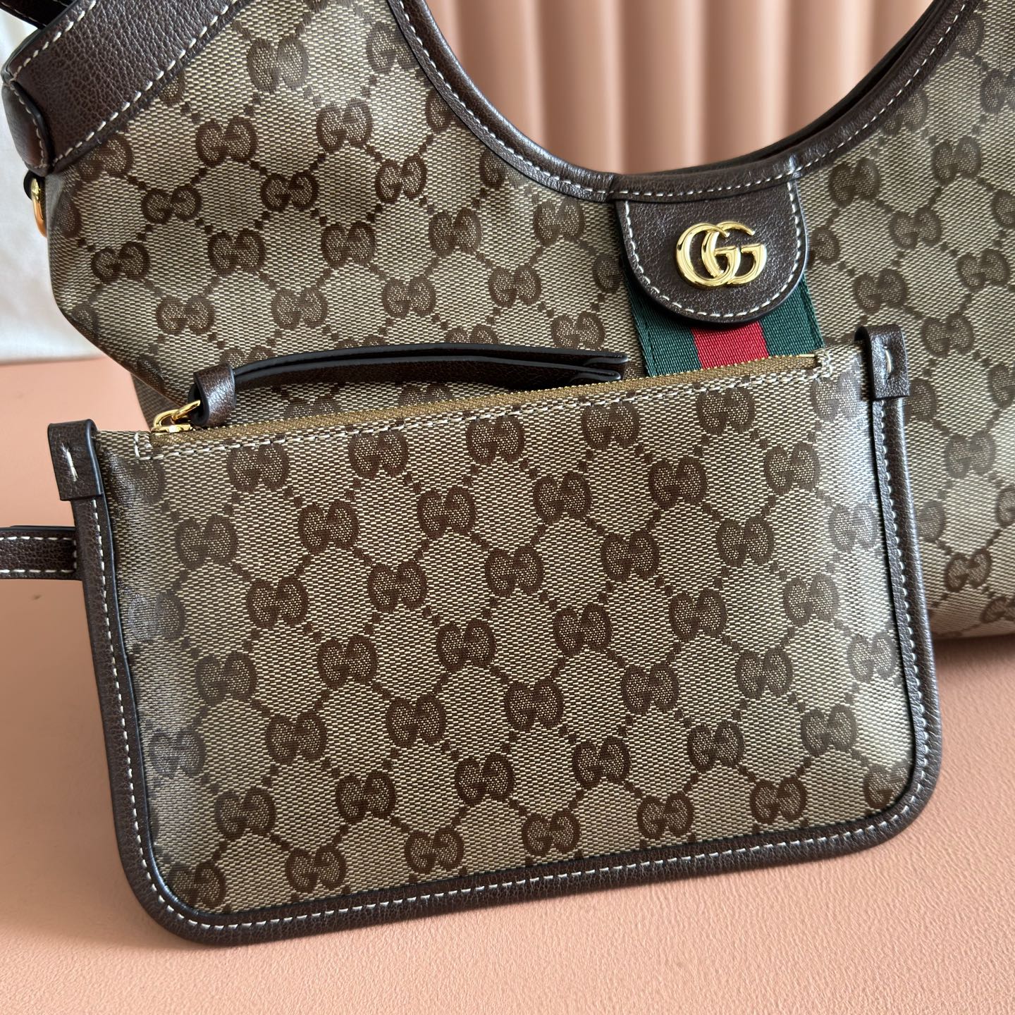 Gucci Giglio GG Supreme Handbag – 2026 Spring/Summer Collection
