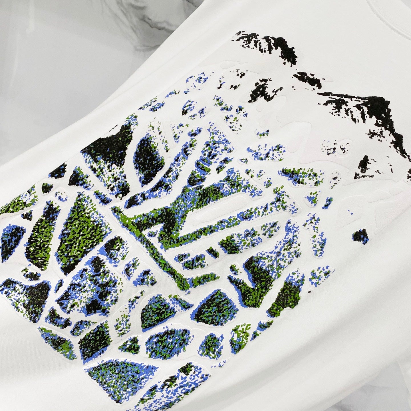 Louis Vuitton Snow Mountain Ice Cube Logo T-Shirt