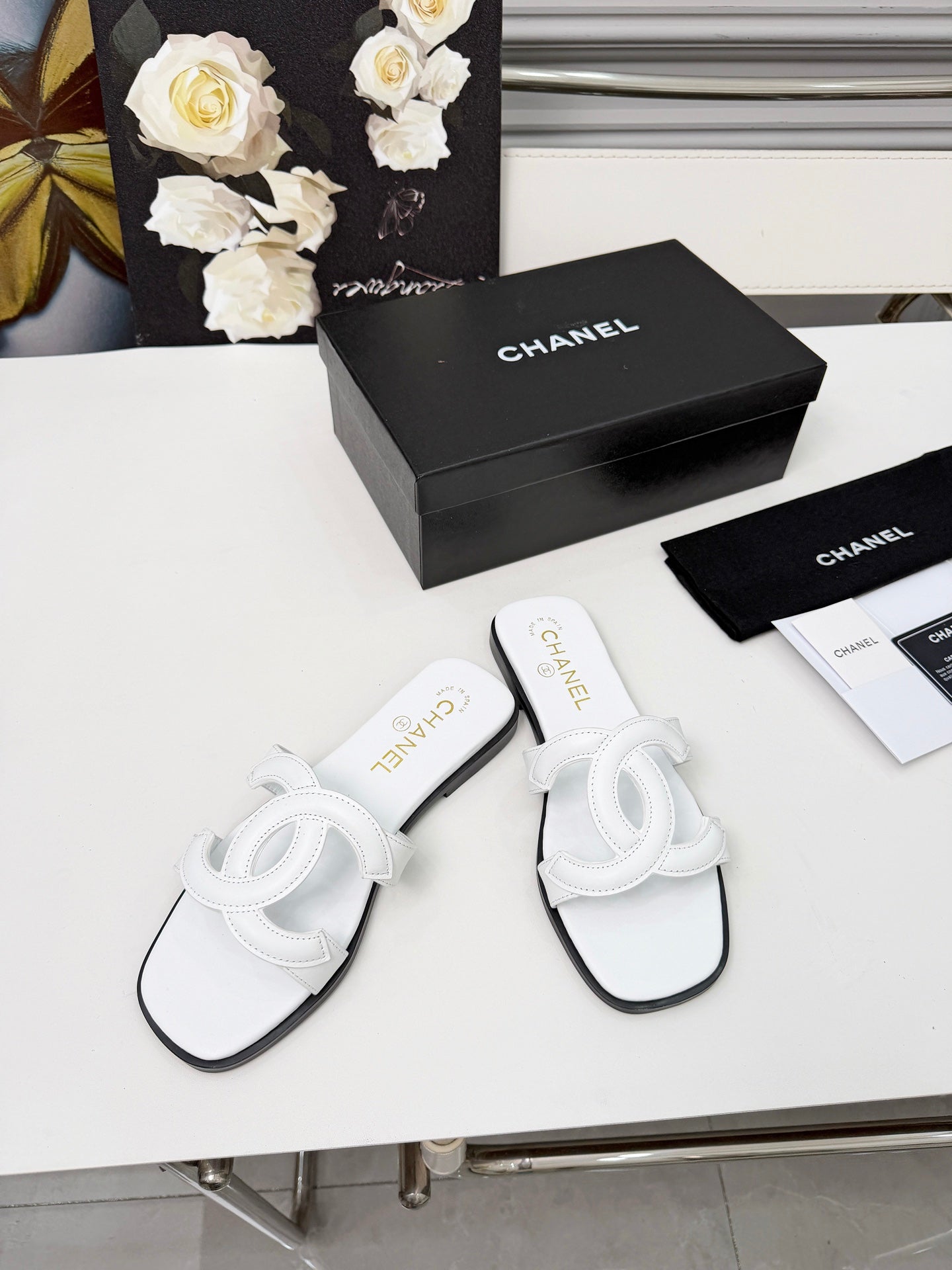Chanel Double C Stitched Flat Sandals – 26S Collection