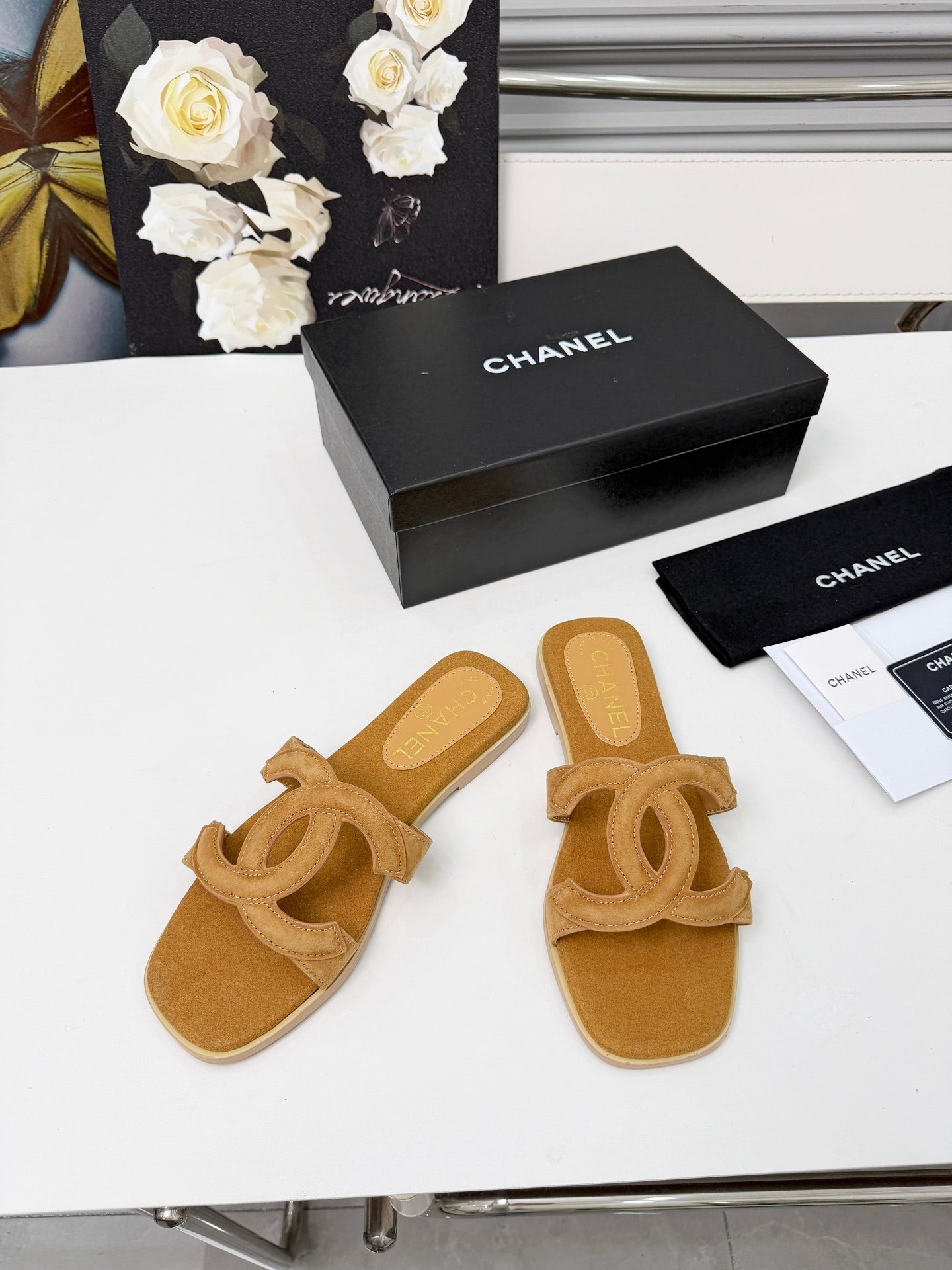 Chanel Double C Stitched Flat Sandals – 26S Collection