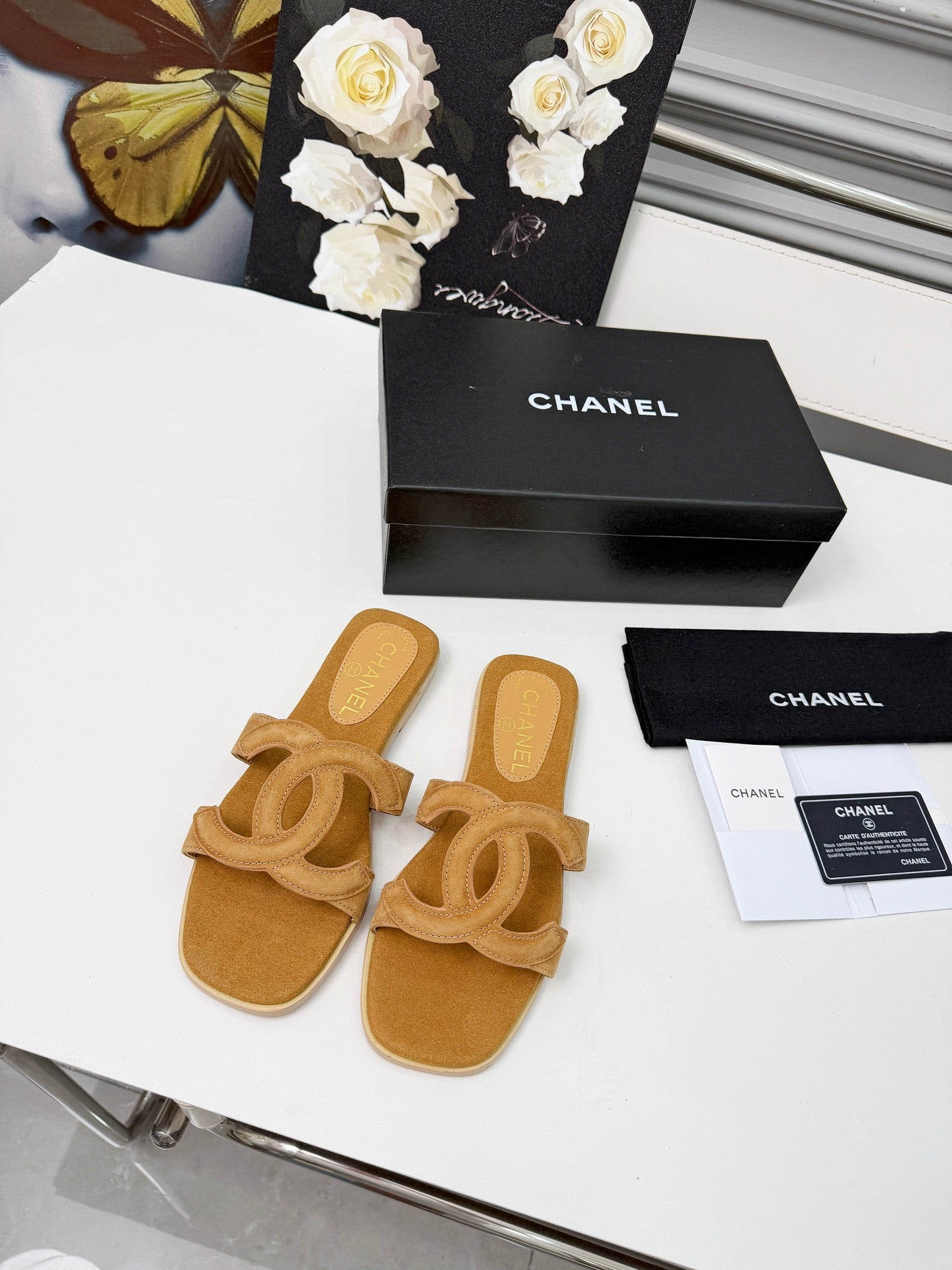 Chanel Double C Stitched Flat Sandals – 26S Collection